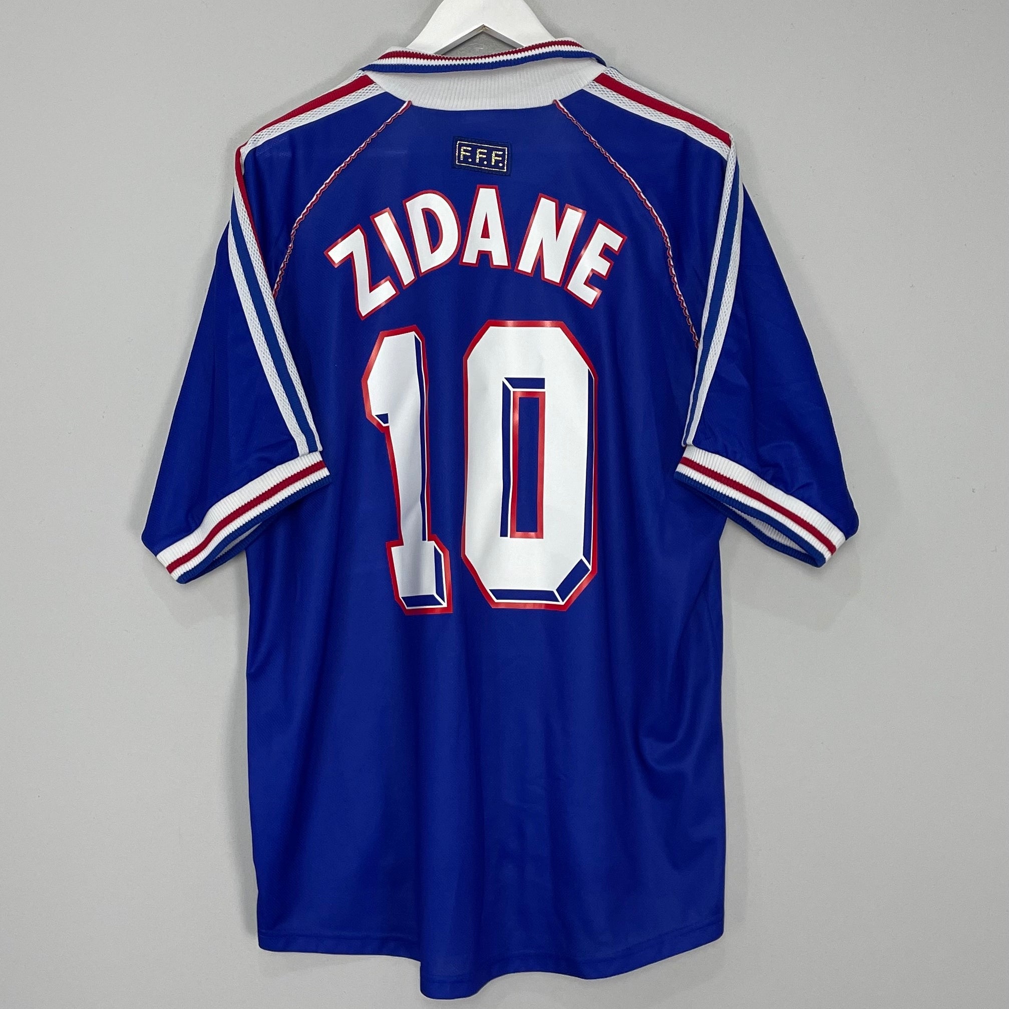 Shop 1998/00 FRANCE ZIDANE #10 HOME SHIRT (XL) ADIDAS, classic football shirts, vintage football shirts & retro soccer jerseys at Cult Kits