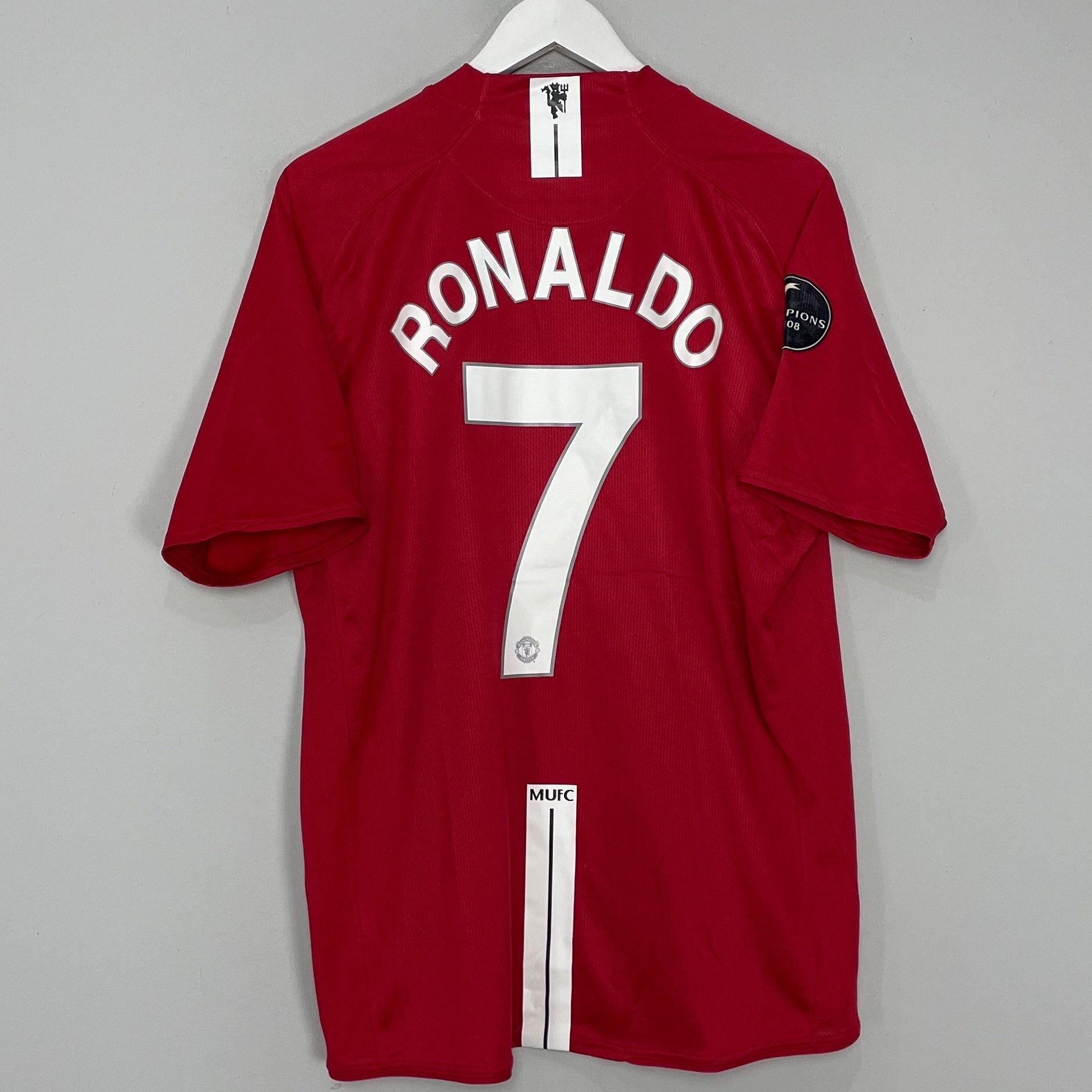 Shop 2007/09 MANCHESTER UNITED RONALDO #7 HOME SHIRT (XL) NIKE, classic football shirts, vintage football shirts & retro soccer jerseys at Cult Kits