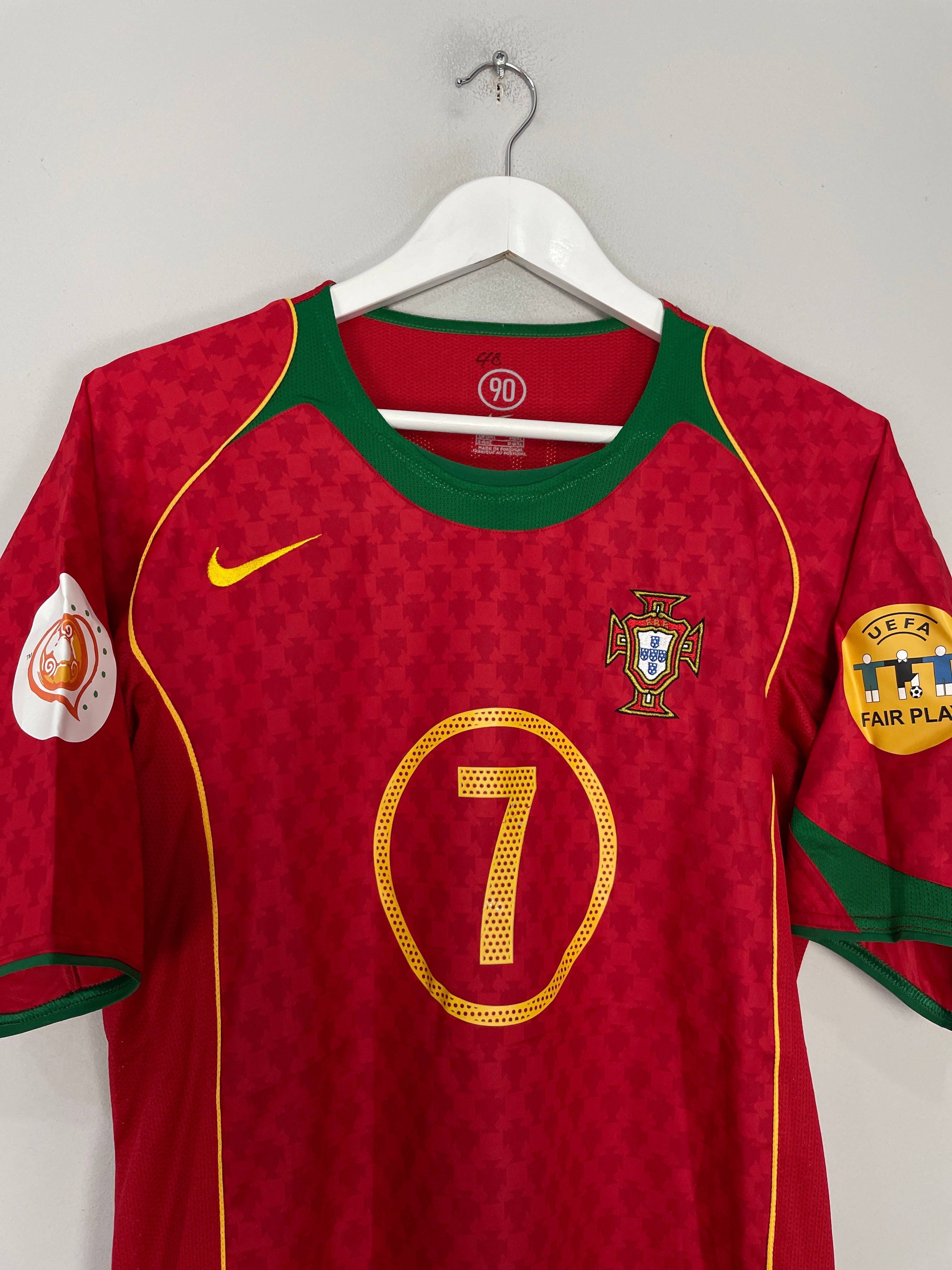 Shop 2004/06 PORTUGAL FIGO #7 HOME SHIRT (M) NIKE, classic football shirts, vintage football shirts & retro soccer jerseys at Cult Kits