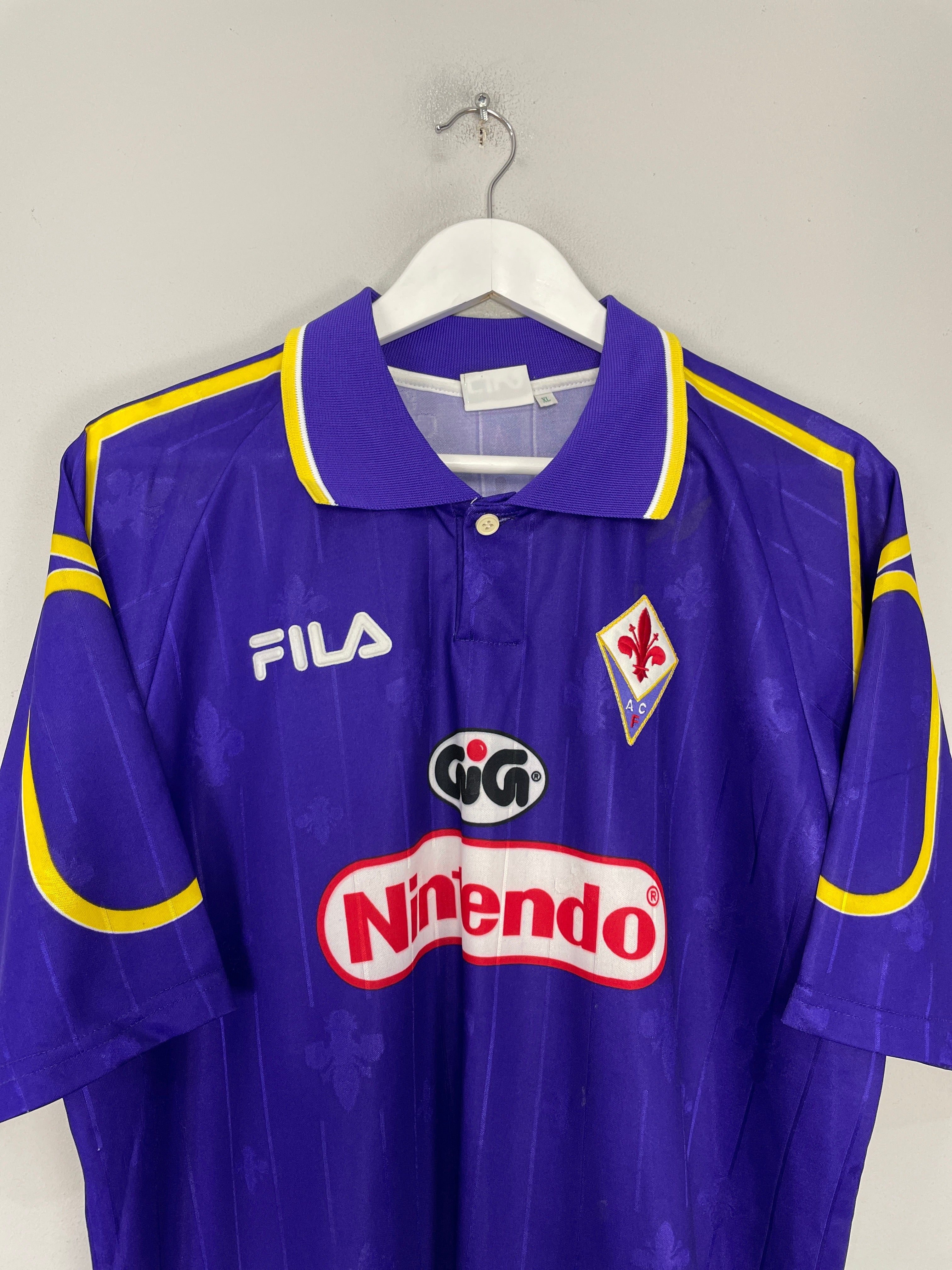 Shop 1997/98 FIORENTINA BATISTUTA #9 HOME SHIRT (XL) FILA, classic football shirts, vintage football shirts & retro soccer jerseys at Cult Kits