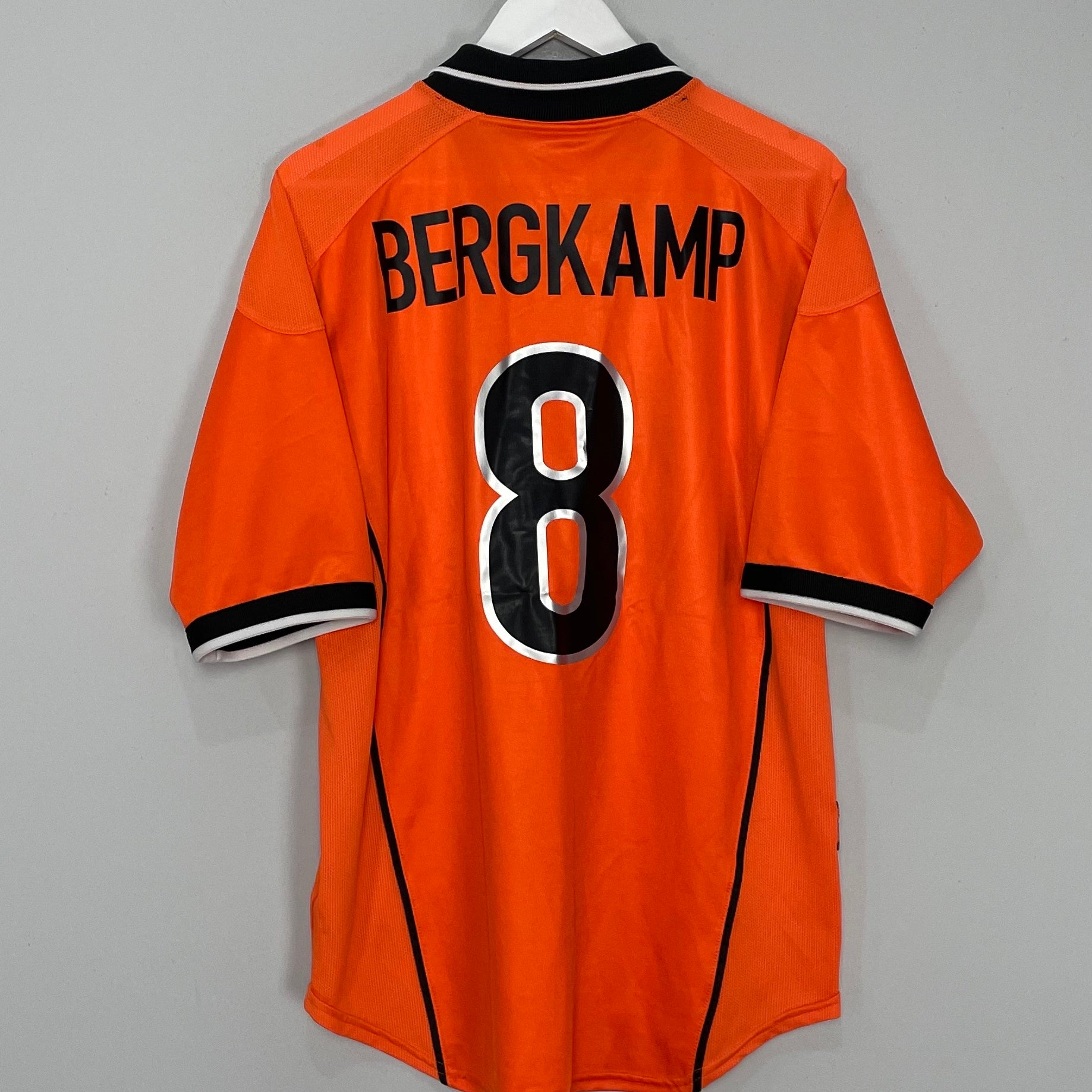 Shop 1998/00 NETHERLANDS BERGKAMP #8 HOME SHIRT (L) NIKE, classic football shirts, vintage football shirts & retro soccer jerseys at Cult Kits