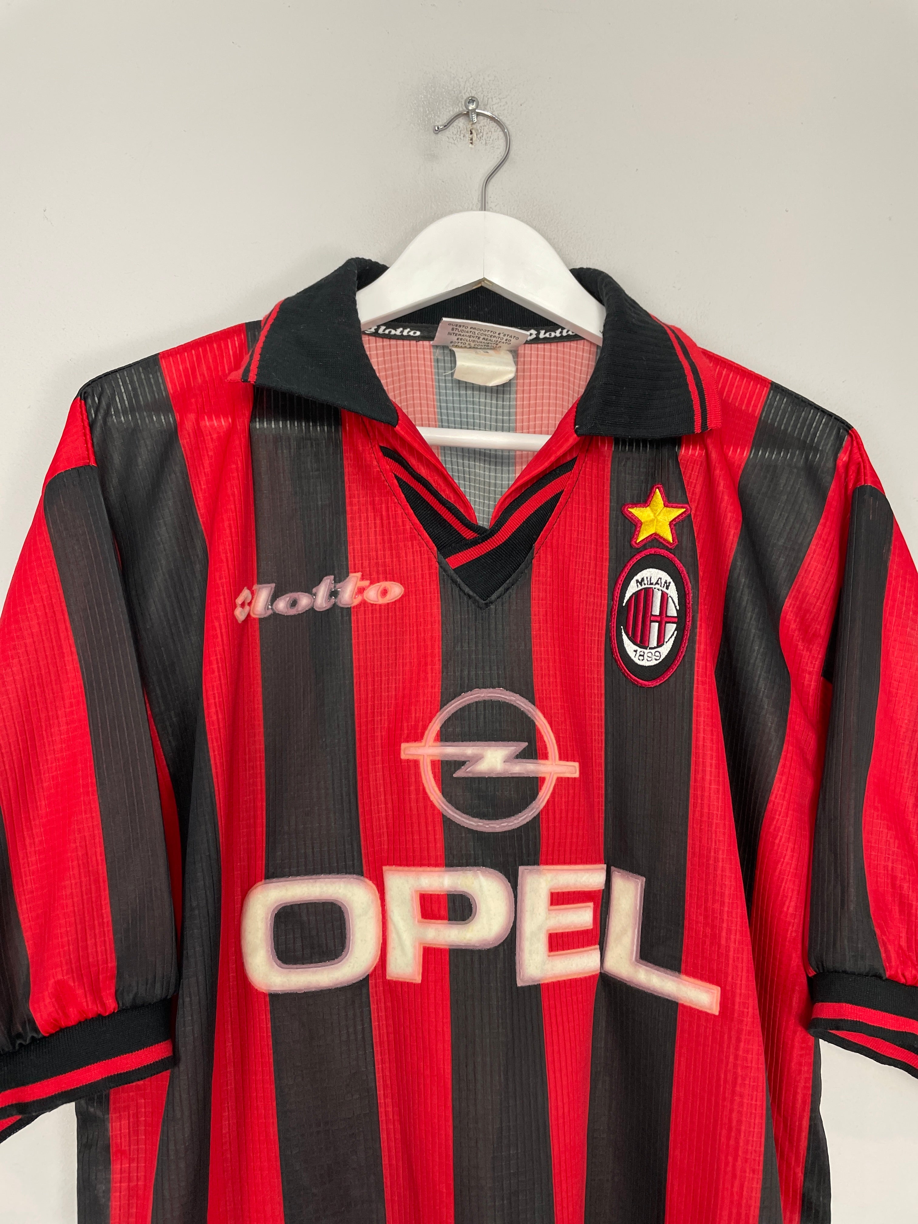Shop 1997/98 AC MILAN HOME SHIRT (XL) LOTTO, classic football shirts, vintage football shirts & retro soccer jerseys at Cult Kits