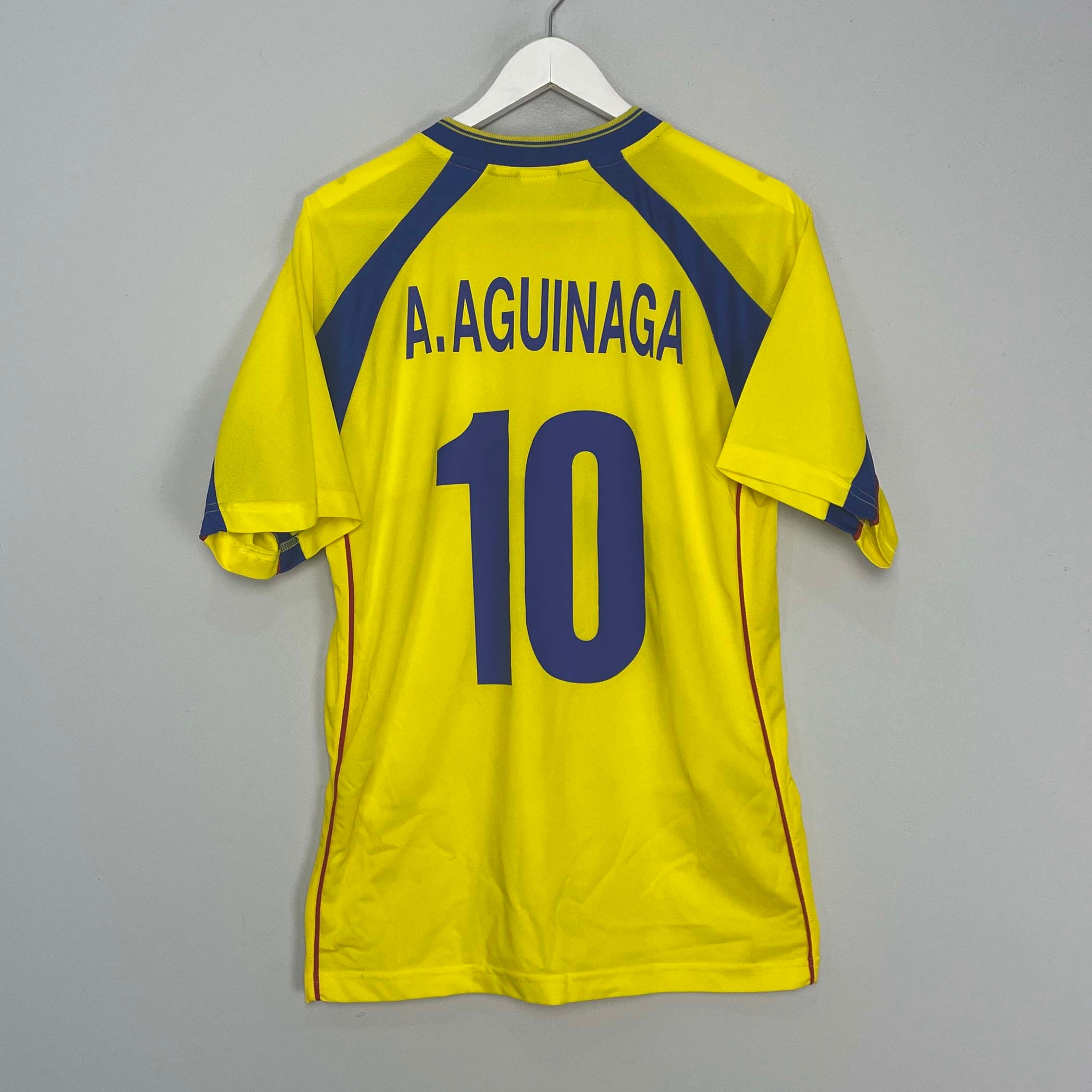 Shop 2002/03 ECUADOR A.AGUINAGA #10 HOME SHIRT (L) MARATHON, classic football shirts, vintage football shirts & retro soccer jerseys at Cult Kits