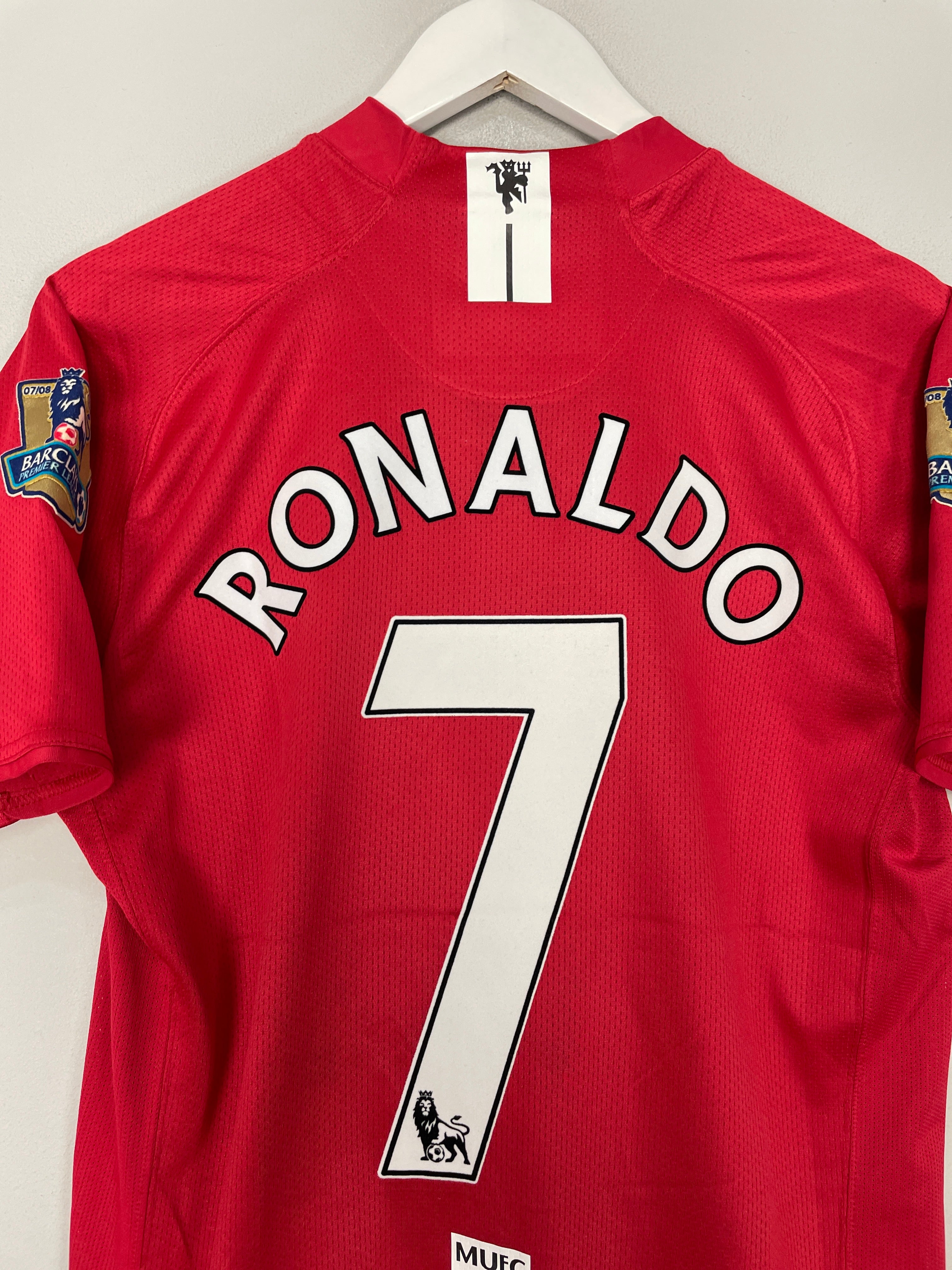 Shop 2007/09 MANCHESTER UNITED RONALDO #7 HOME SHIRT (M) NIKE, classic football shirts, vintage football shirts & retro soccer jerseys at Cult Kits