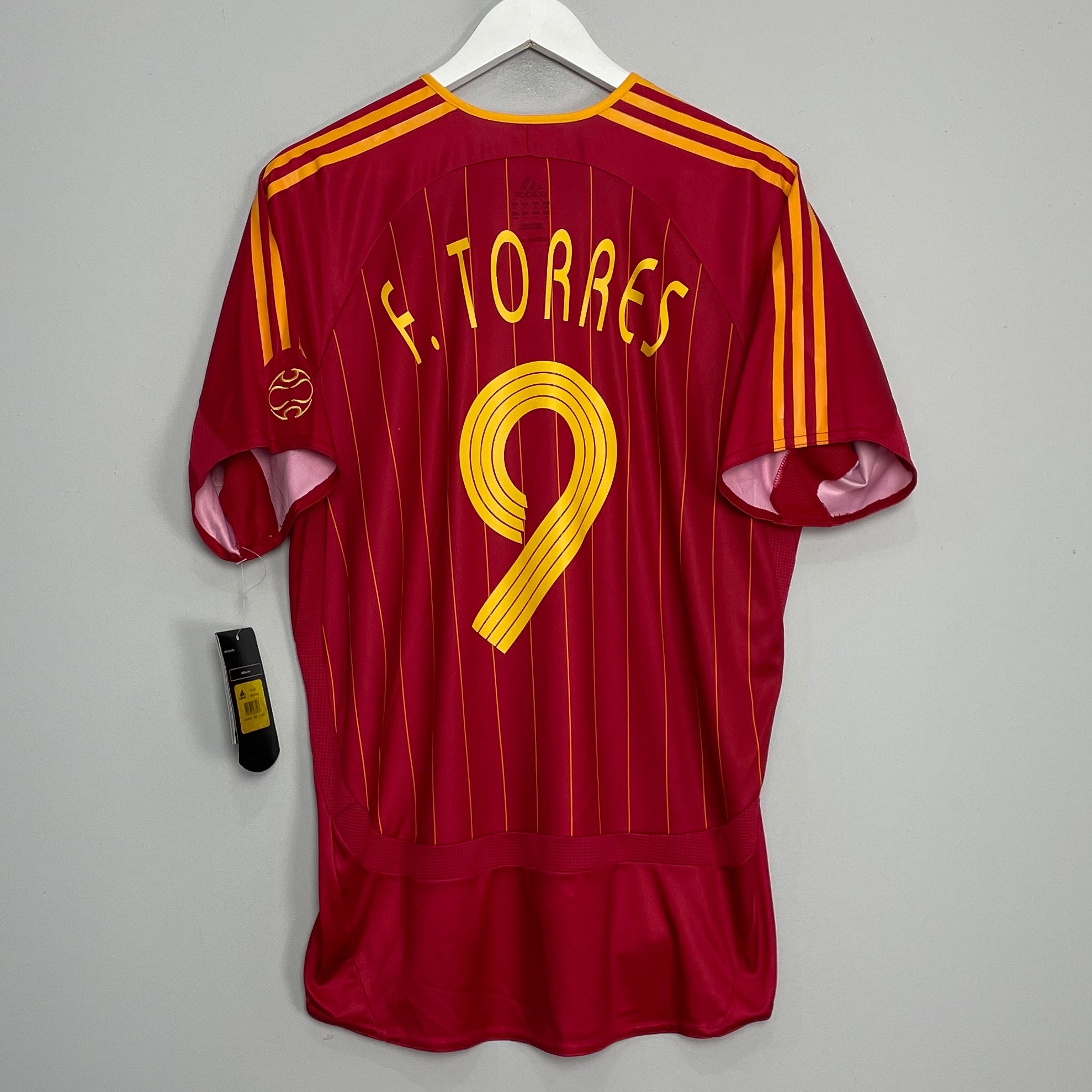 Shop 2006/08 SPAIN F.TORRES #9 *BNWT* HOME SHIRT (M) ADIDAS, classic football shirts, vintage football shirts & retro soccer jerseys at Cult Kits