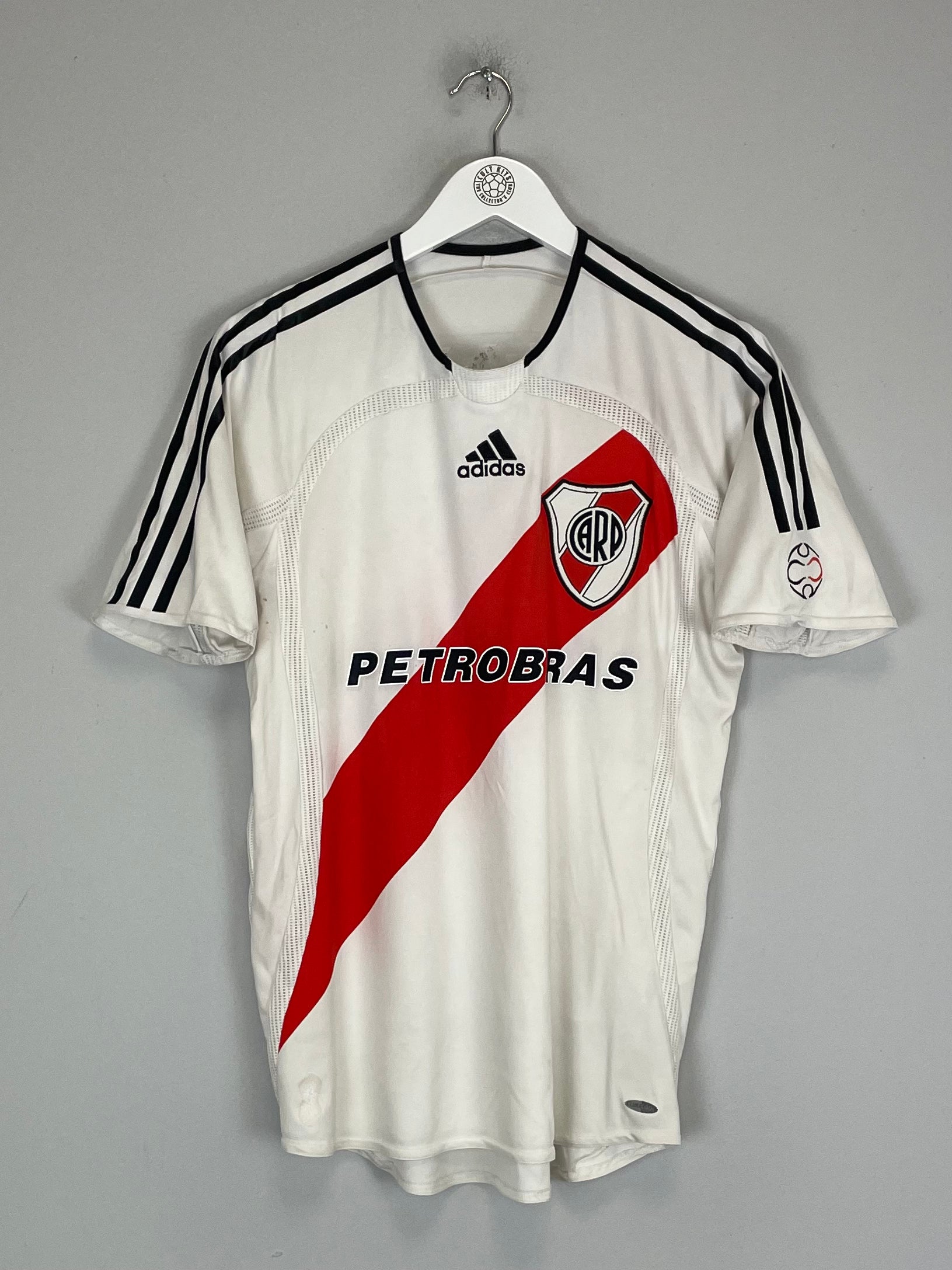 Shop 2009/10 RIVER PLATE HOME SHIRT (L) ADIDAS, classic football shirts, vintage football shirts & retro soccer jerseys at Cult Kits