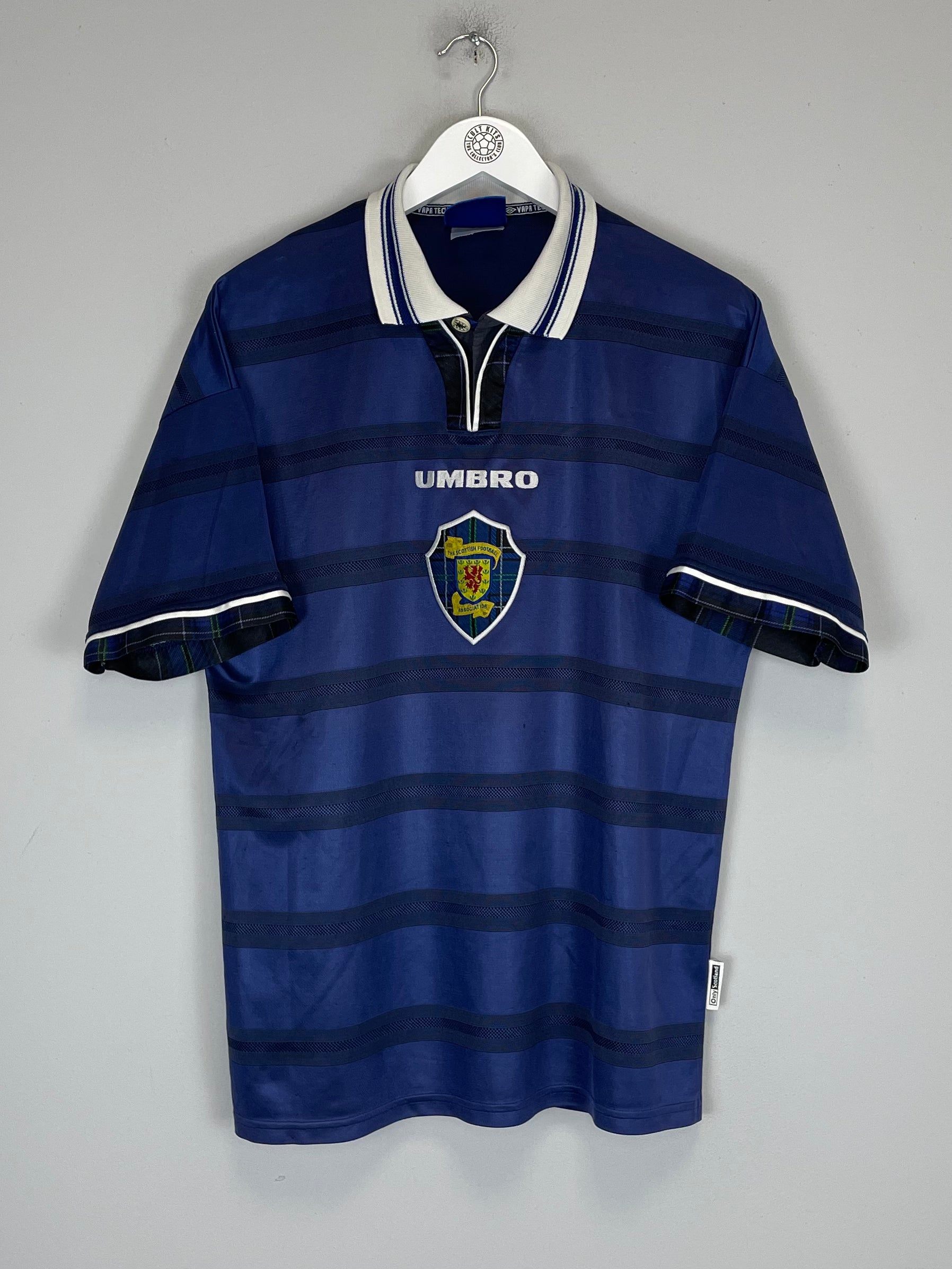 Shop 1998/00 SCOTLAND HOME SHIRT (L) UMBRO, classic football shirts, vintage football shirts & retro soccer jerseys at Cult Kits