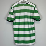 Shop 2004/05 CELTIC HOME SHIRT (L) UMBRO, classic football shirts, vintage football shirts & retro soccer jerseys at Cult Kits