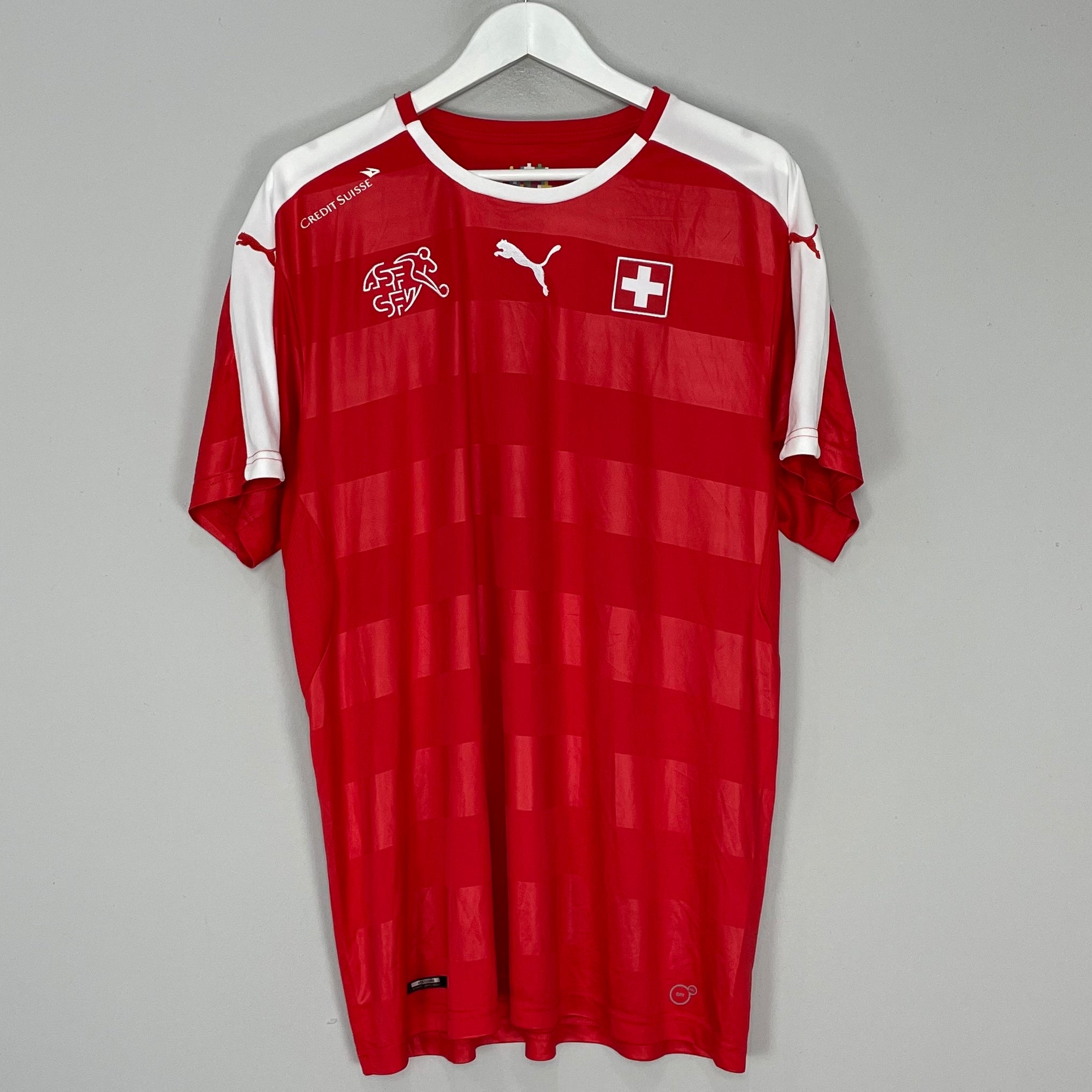 Shop 2016/17 SWITZERLAND HOME SHIRT (XL) PUMA, classic football shirts, vintage football shirts & retro soccer jerseys at Cult Kits
