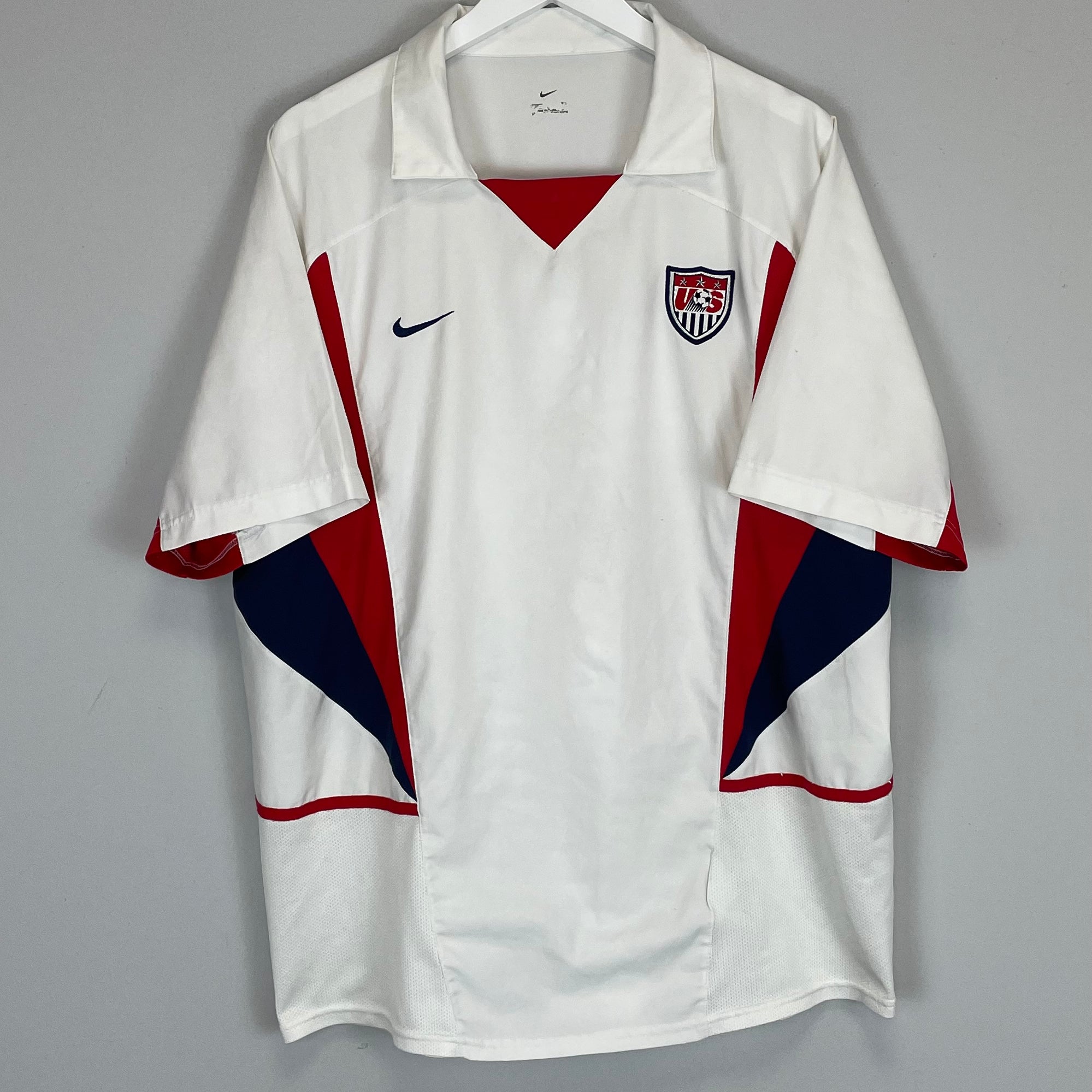 Shop 2002/04 USA HOME SHIRT (XL) NIKE, classic football shirts, vintage football shirts & retro soccer jerseys at Cult Kits
