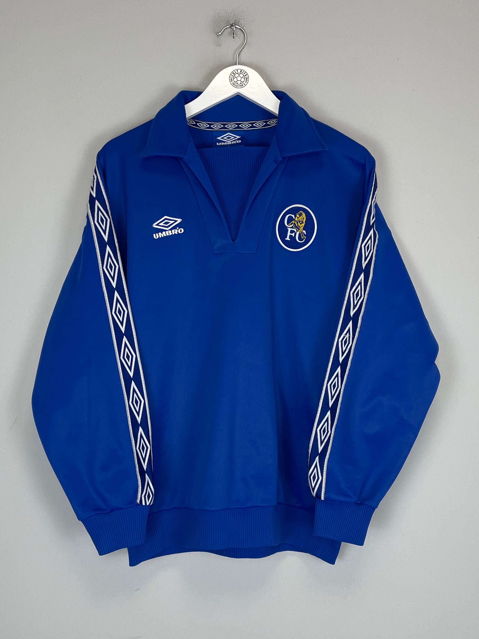 Shop 1997/98 CHELSEA DRILL TOP (L) UMBRO, classic football shirts, vintage football shirts & retro soccer jerseys at Cult Kits