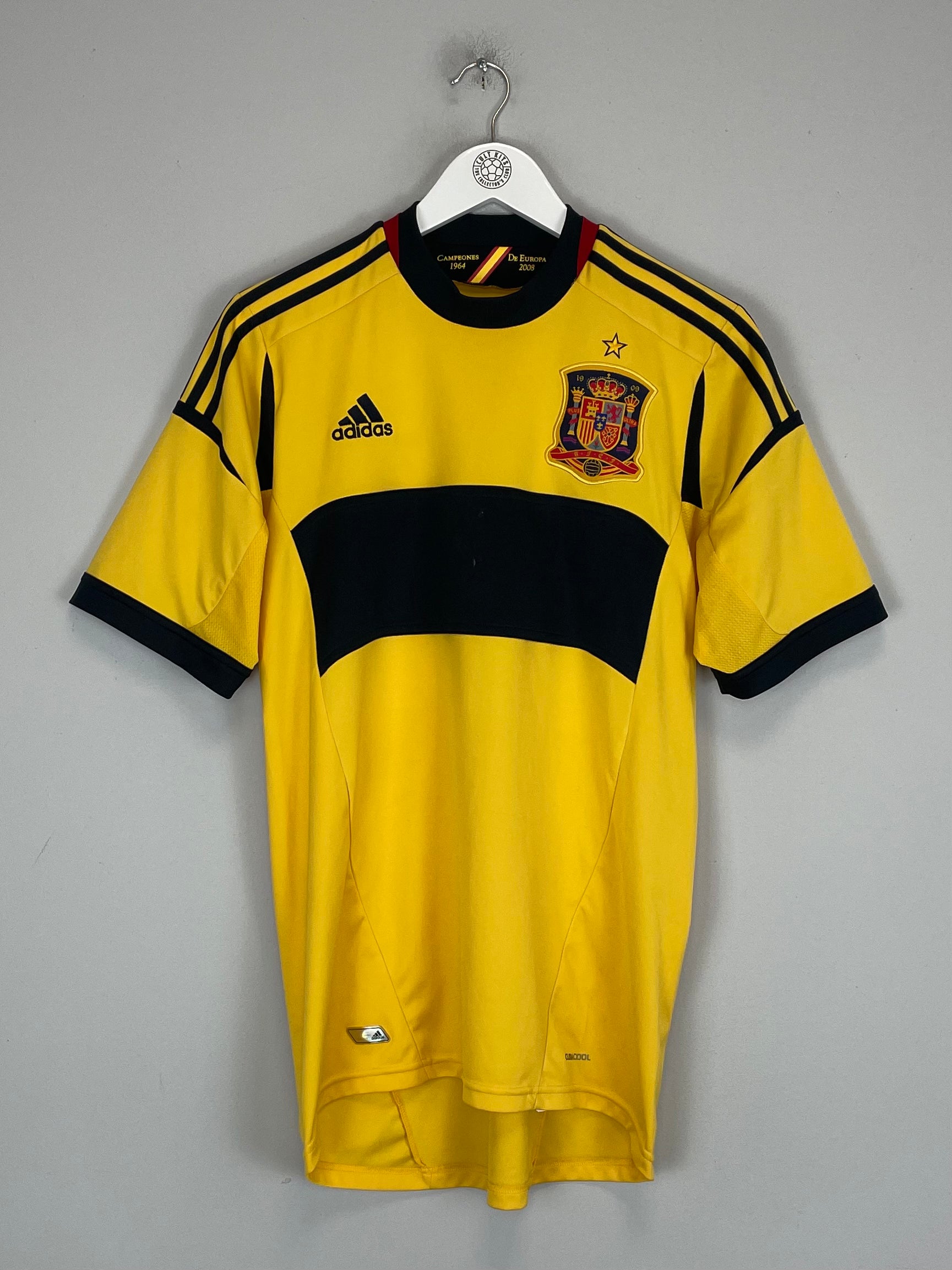 Shop 2012/13 SPAIN CASILLAS #1 GK SHIRT (M) ADIDAS, classic football shirts, vintage football shirts & retro soccer jerseys at Cult Kits