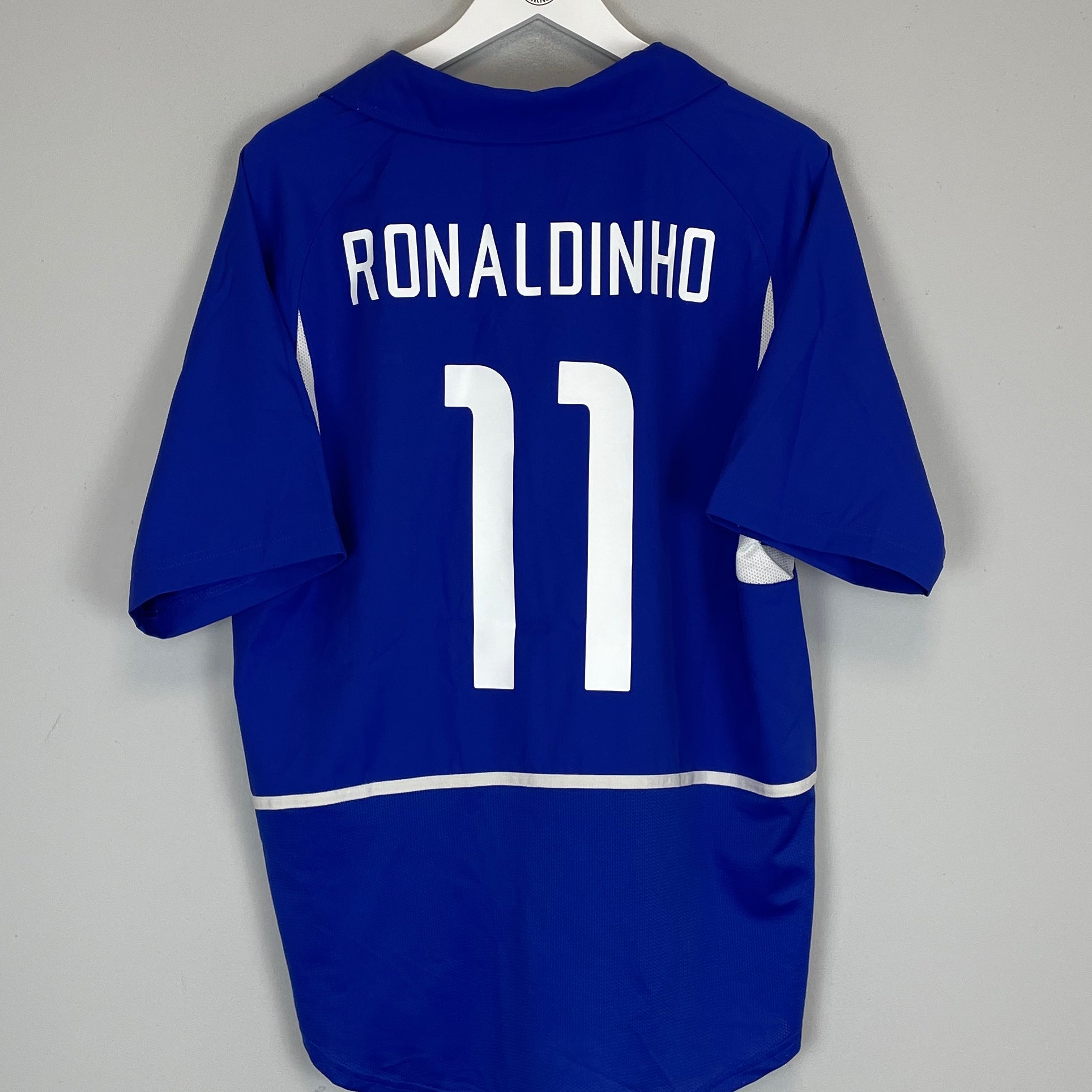 Shop 2002/04 BRAZIL RONALDINHO #11 AWAY SHIRT (L) NIKE, classic football shirts, vintage football shirts & retro soccer jerseys at Cult Kits