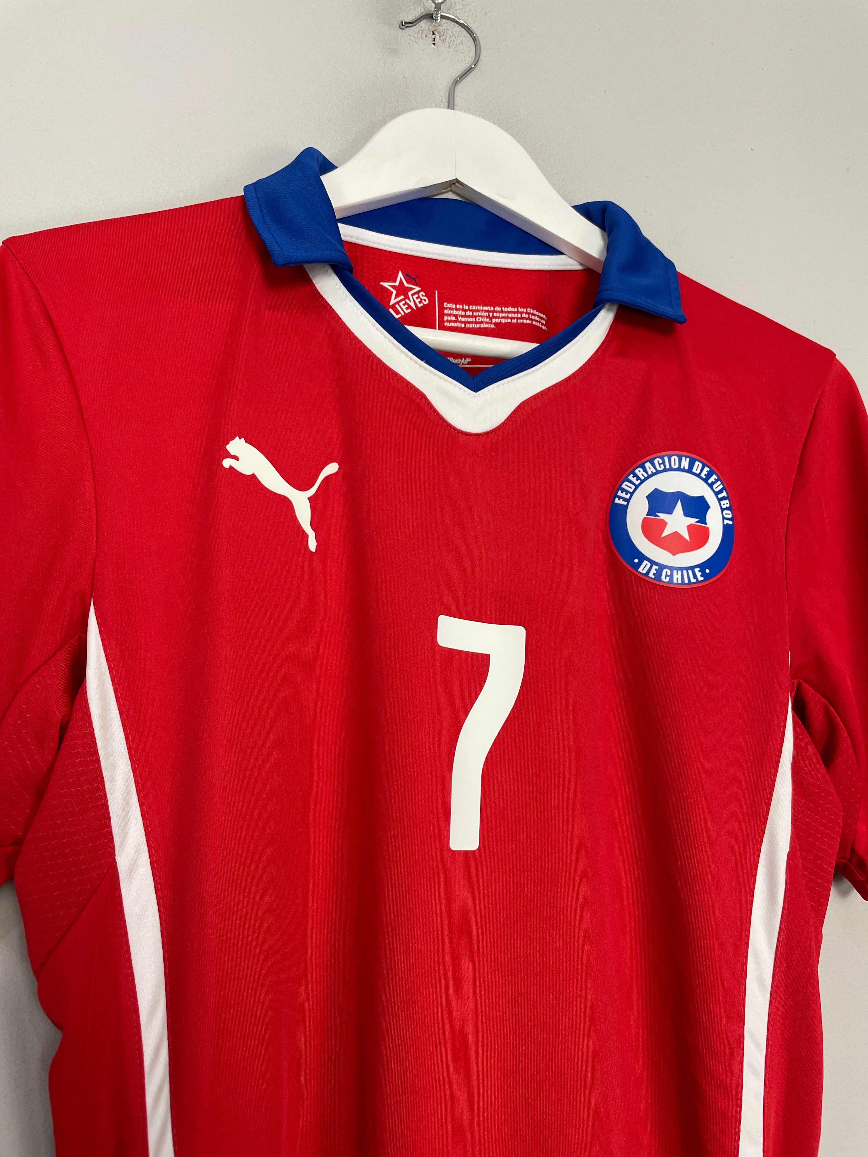 Shop 2014/15 CHILE ALEXIS #7 HOME SHIRT (M) PUMA, classic football shirts, vintage football shirts & retro soccer jerseys at Cult Kits