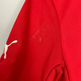 Shop 2014/15 CHILE ALEXIS #7 HOME SHIRT (M) PUMA, classic football shirts, vintage football shirts & retro soccer jerseys at Cult Kits