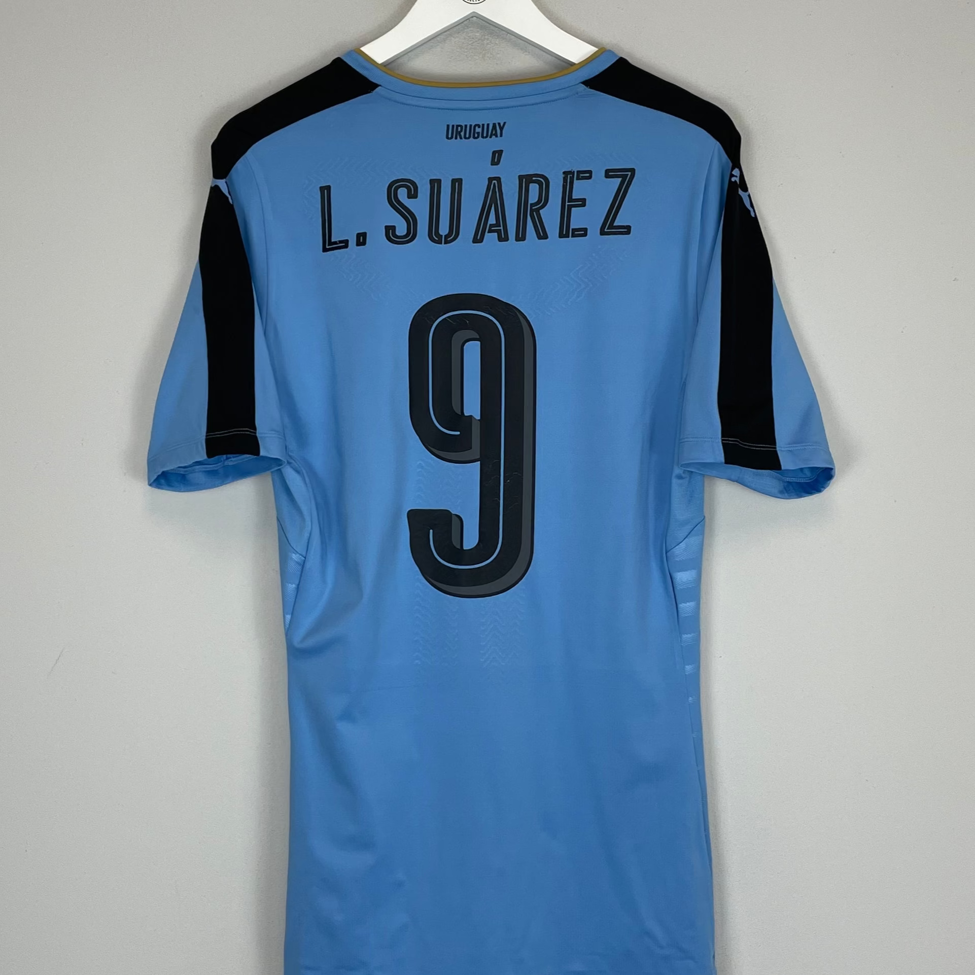 Shop 2016/17 URUGUAY SUAREZ #9 *PLAYER ISSUE* HOME SHIRT (XL) PUMA, classic football shirts, vintage football shirts & retro soccer jerseys at Cult Kits