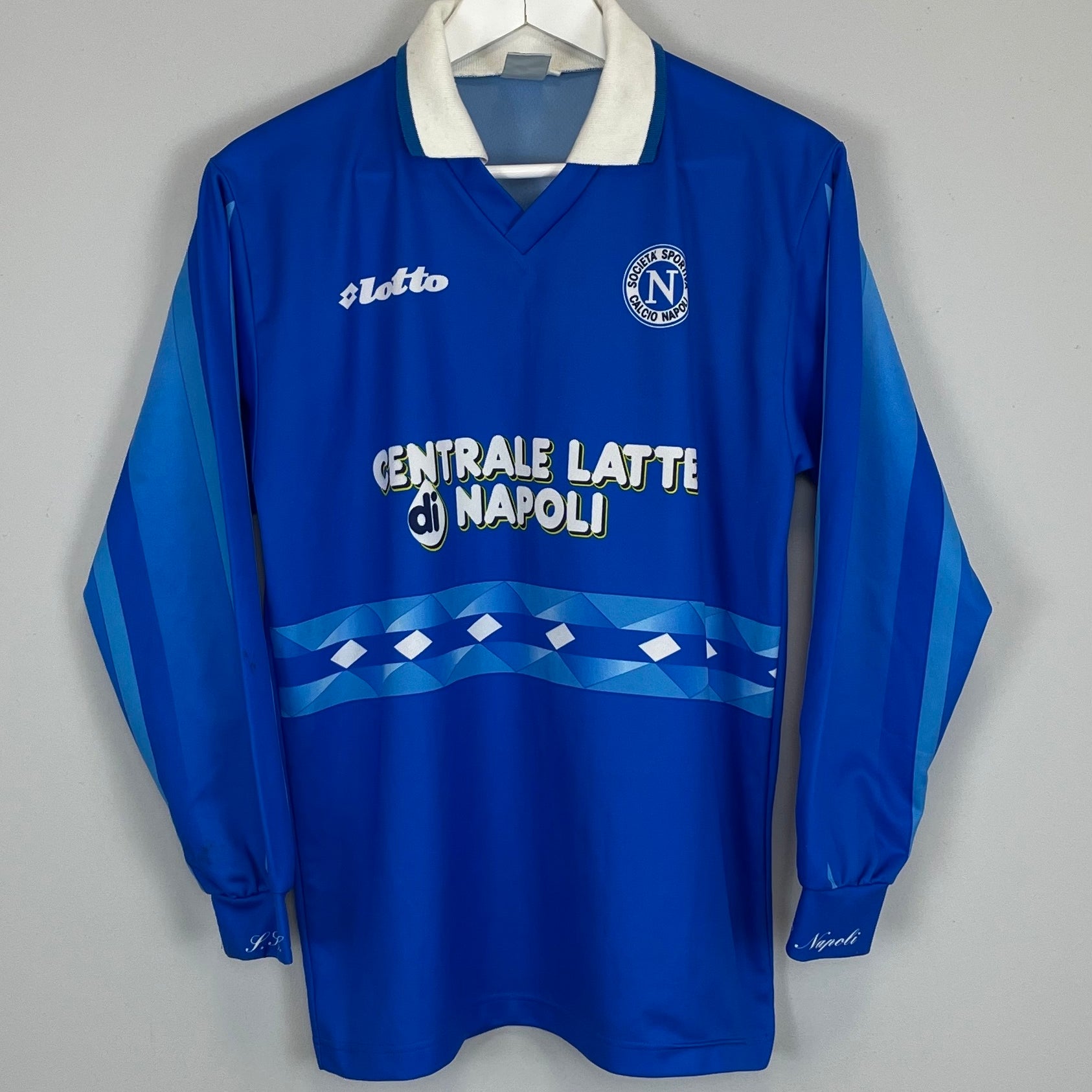 Shop 1996/97 NAPOLI L/S HOME SHIRT (M) LOTTO, classic football shirts, vintage football shirts & retro soccer jerseys at Cult Kits
