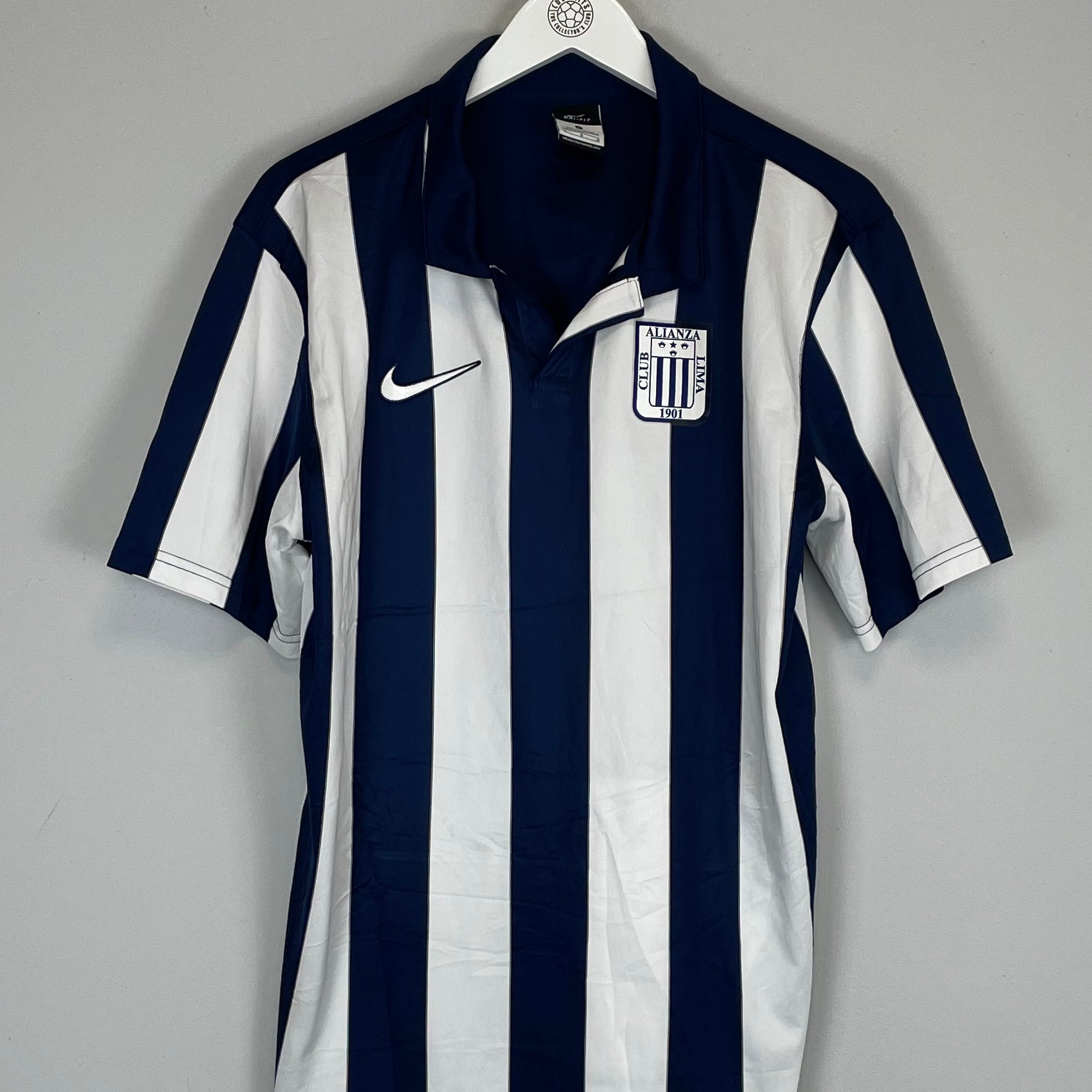 Shop 2013/14 ALIANZA LIMA HOME SHIRT (L) NIKE, classic football shirts, vintage football shirts & retro soccer jerseys at Cult Kits