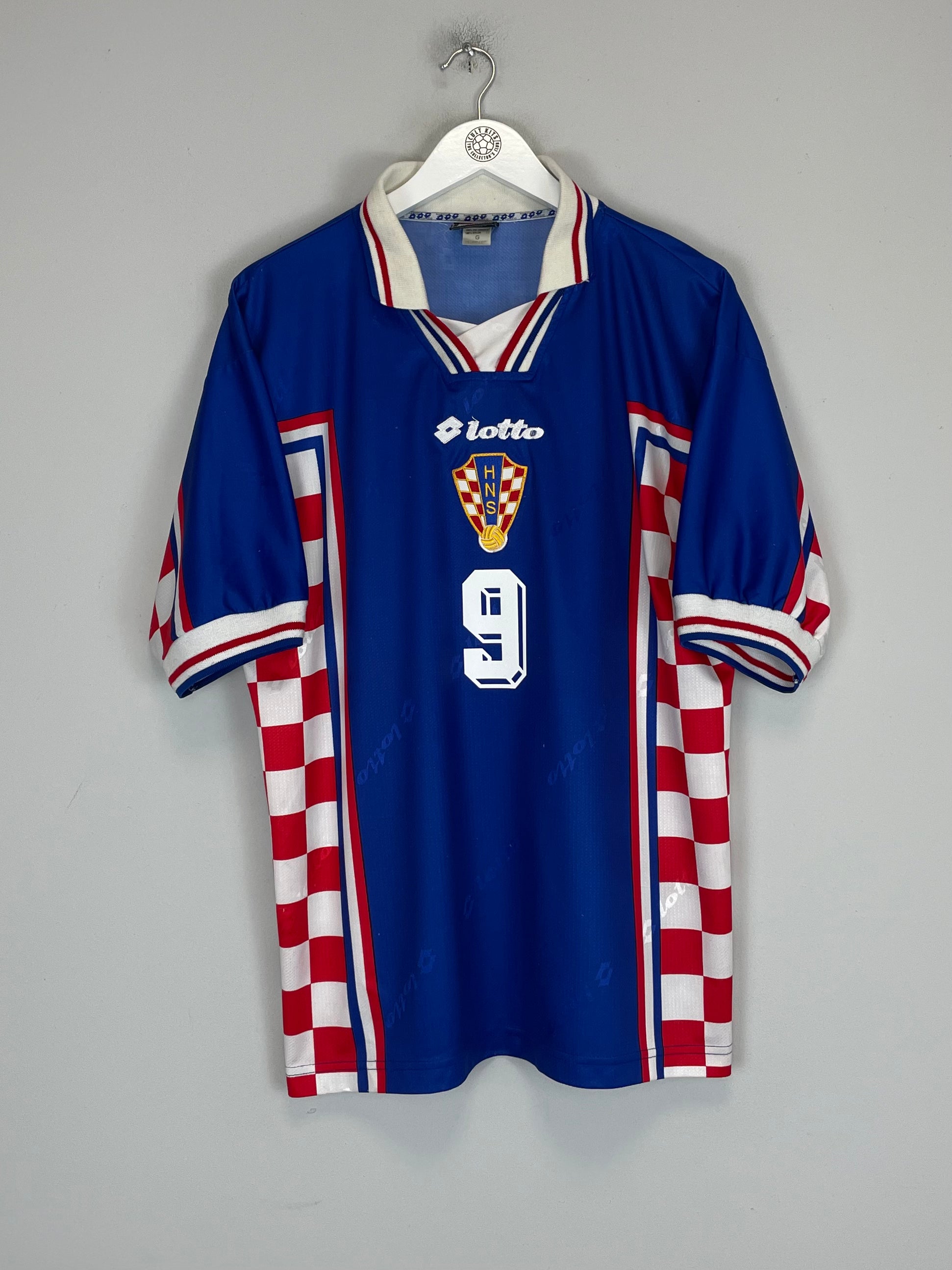 Shop 1998/01 CROATIA SUKER #9 AWAY SHIRT (L) LOTTO, classic football shirts, vintage football shirts & retro soccer jerseys at Cult Kits