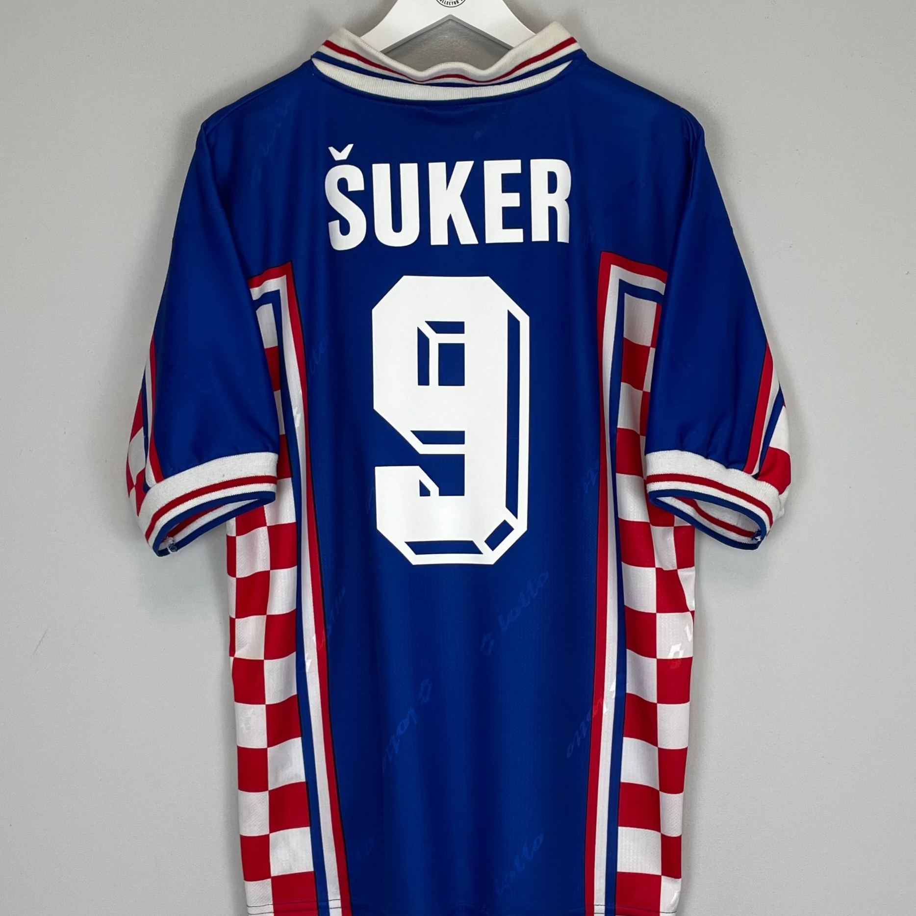 Shop 1998/01 CROATIA SUKER #9 AWAY SHIRT (L) LOTTO, classic football shirts, vintage football shirts & retro soccer jerseys at Cult Kits