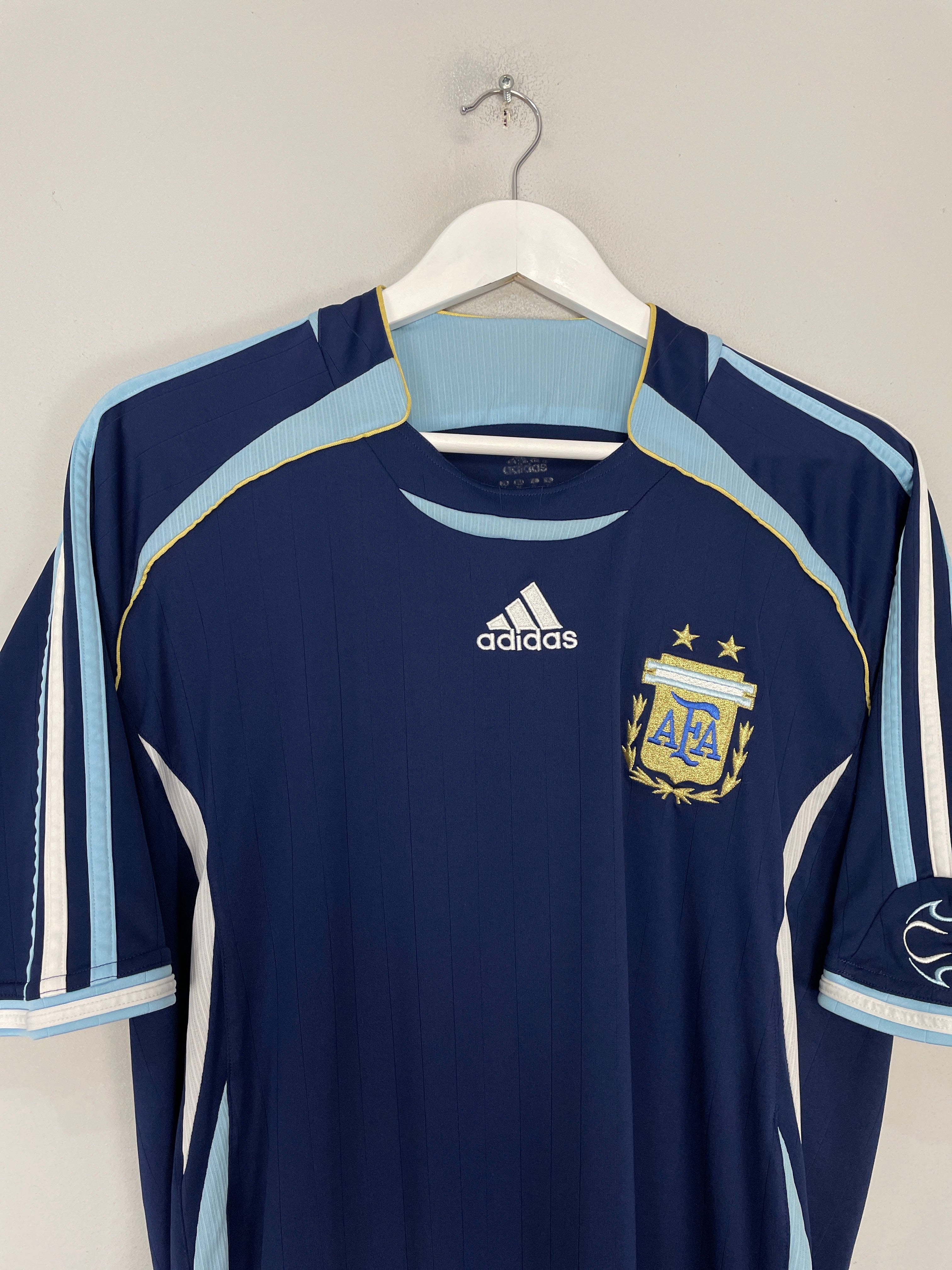 Shop 2006/07 ARGENTINA AWAY SHIRT (XL) ADIDAS, classic football shirts, vintage football shirts & retro soccer jerseys at Cult Kits