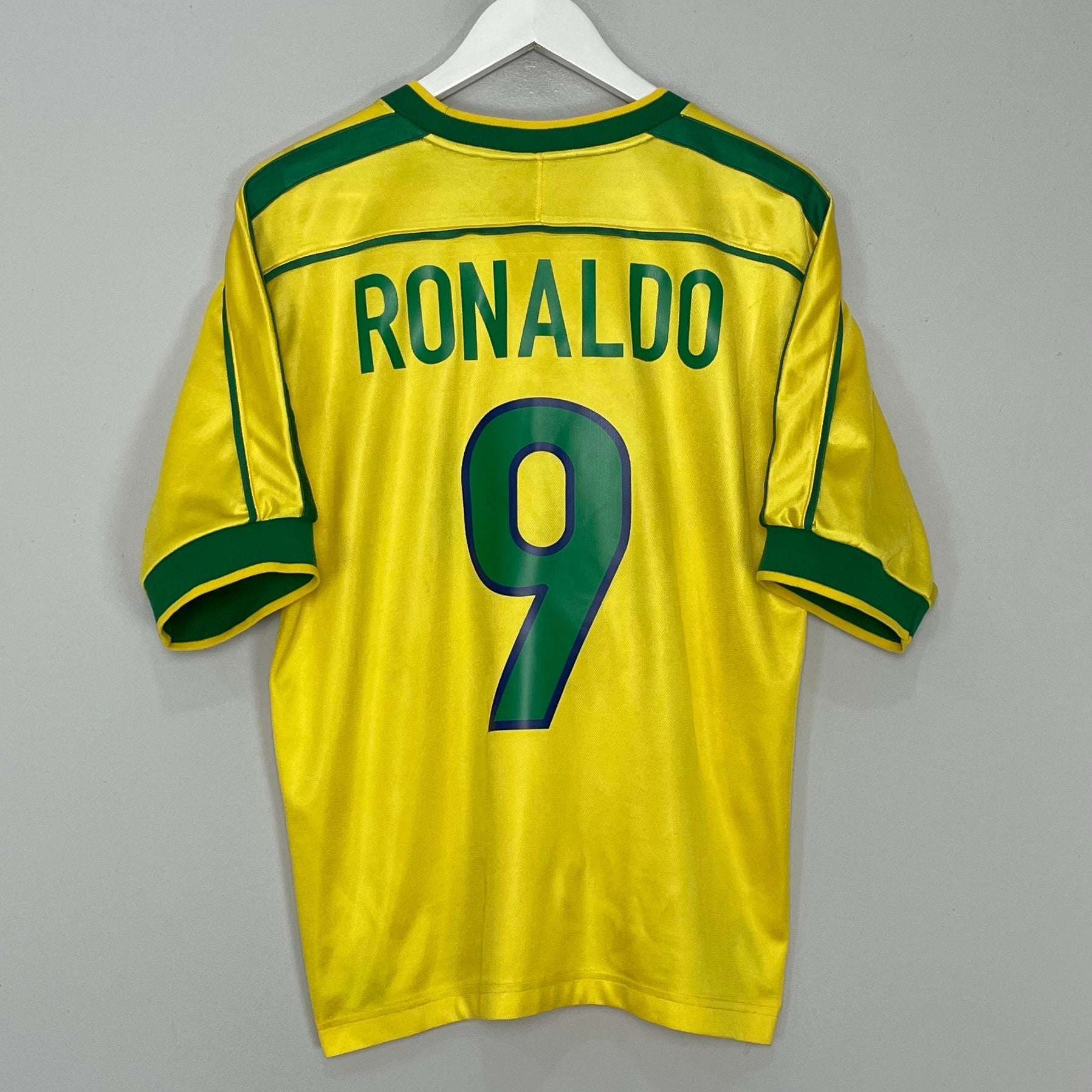 Shop 1998/00 BRAZIL RONALDO #9 HOME SHIRT (M) NIKE, classic football shirts, vintage football shirts & retro soccer jerseys at Cult Kits