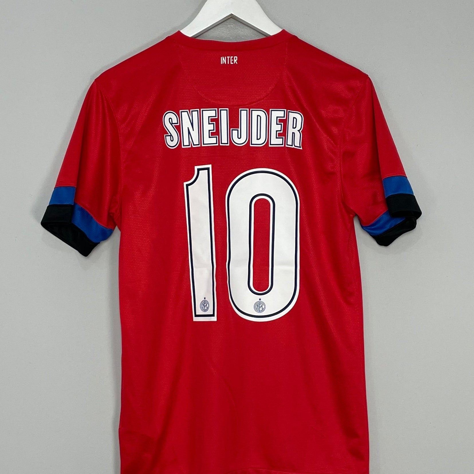 Shop 2012/13 INTER MILAN SNEIJDER #10 AWAY SHIRT (S) NIKE, classic football shirts, vintage football shirts & retro soccer jerseys at Cult Kits