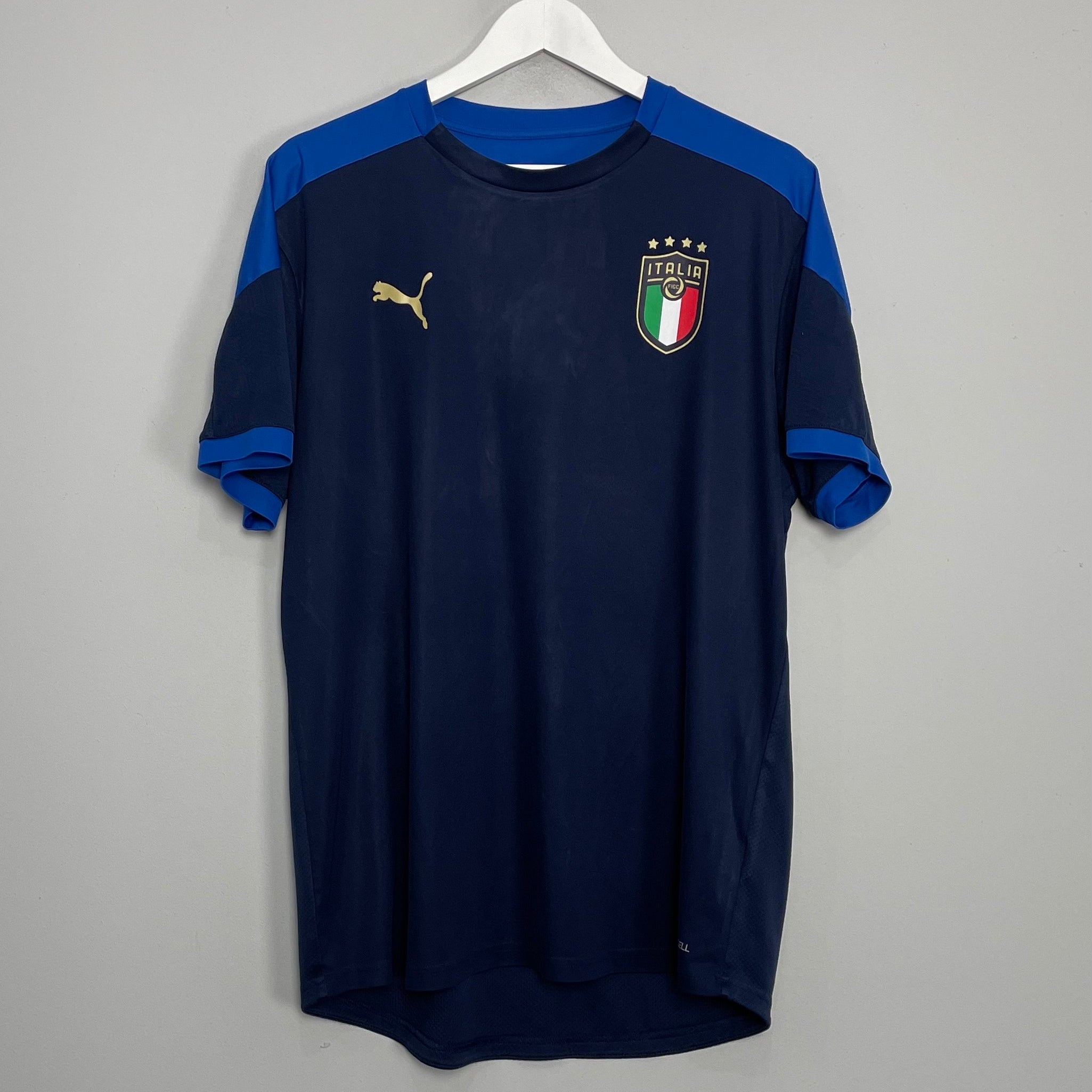 Shop 2020/21 ITALY TRAINING SHIRT (XL) PUMA, classic football shirts, vintage football shirts & retro soccer jerseys at Cult Kits