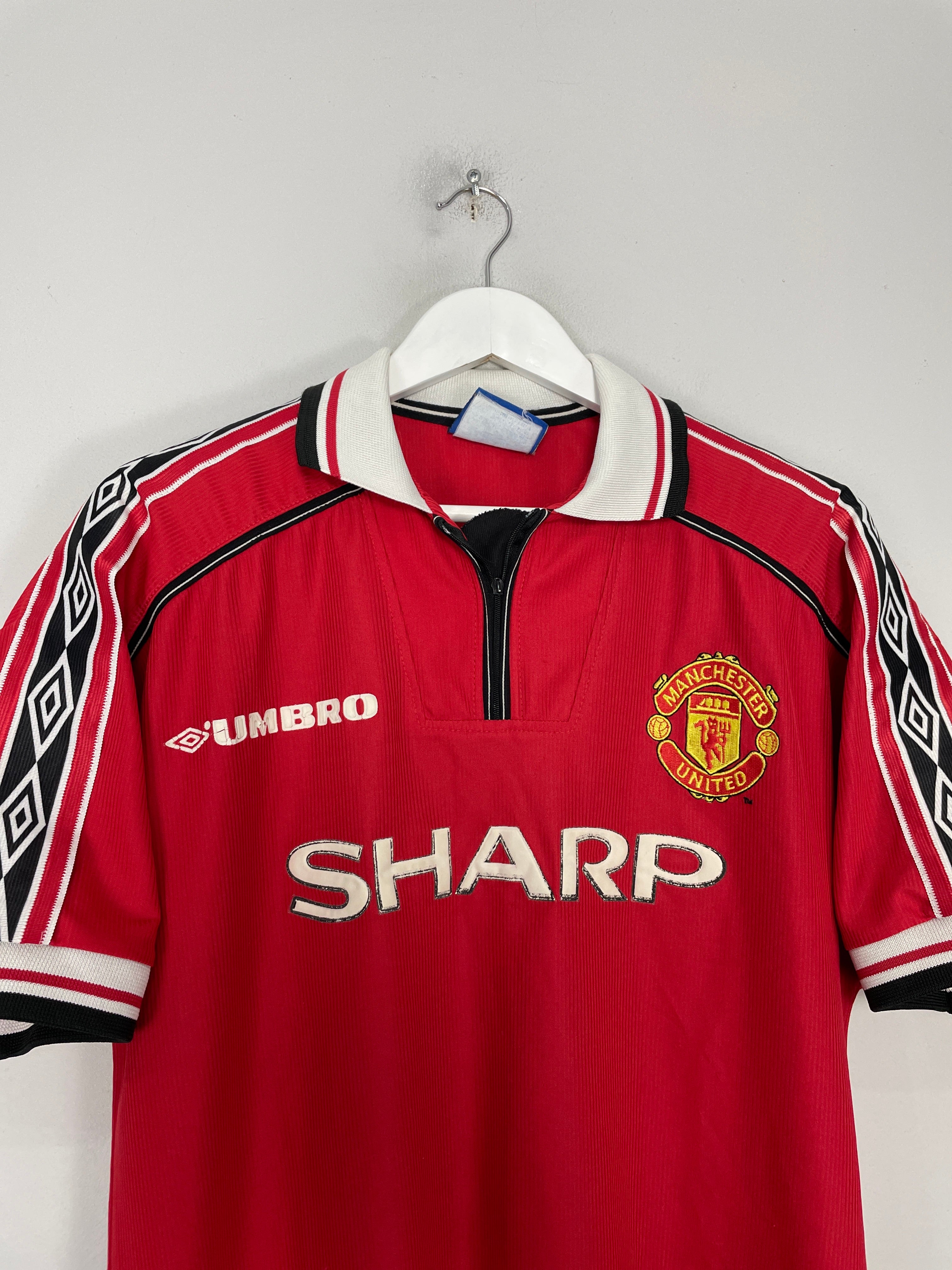 Shop 1998/00 MANCHESTER UNITED HOME SHIRT (L) UMBRO, classic football shirts, vintage football shirts & retro soccer jerseys at Cult Kits