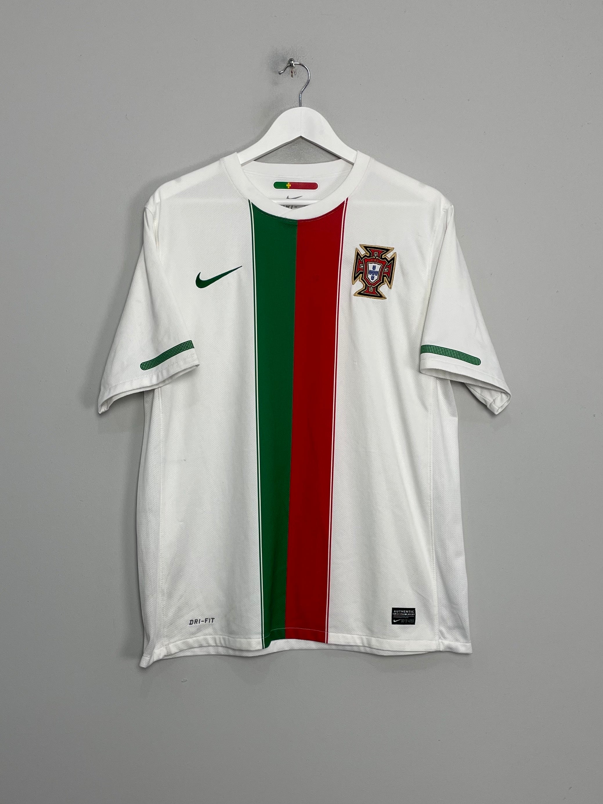 Shop 2010/11 PORTUGAL AWAY SHIRT (L) NIKE, classic football shirts, vintage football shirts & retro soccer jerseys at Cult Kits