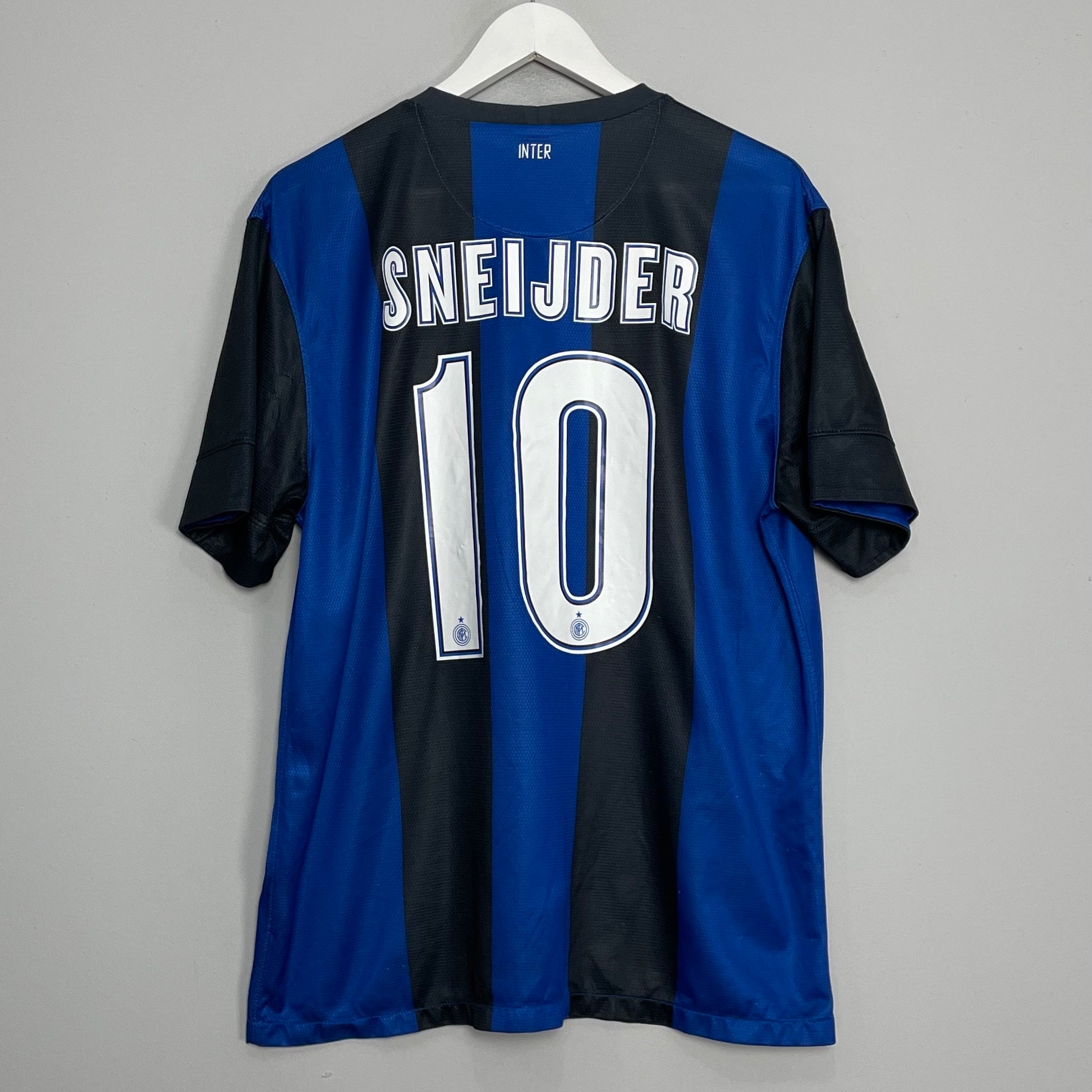 Shop 2012/13 INTER MILAN SNEIJDER #10 HOME SHIRT (XL) NIKE, classic football shirts, vintage football shirts & retro soccer jerseys at Cult Kits