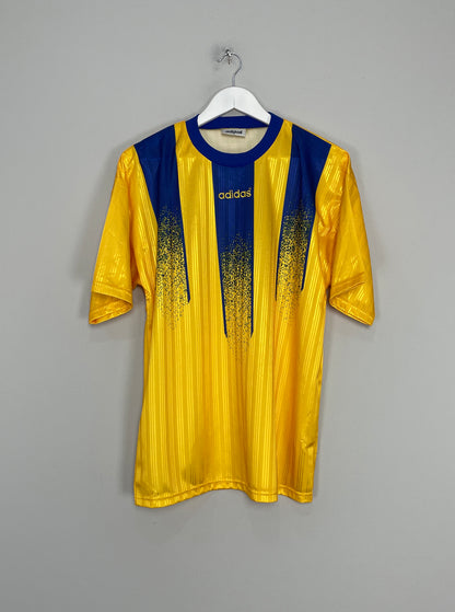 Image of the adidas template shirt from the 1994/96 season