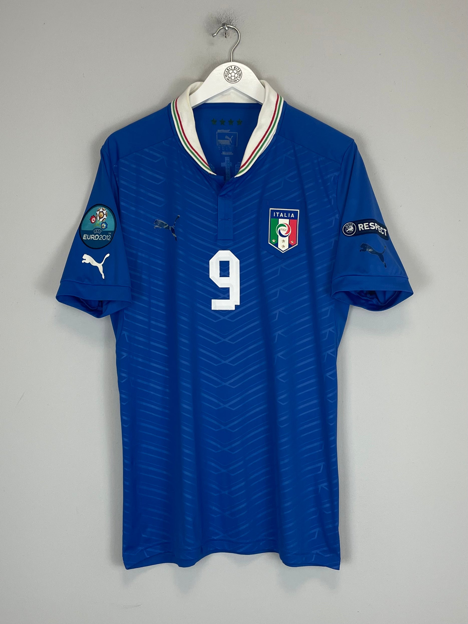 Shop 2012/13 ITALY BALOTELLI #9 HOME SHIRT (L) PUMA, classic football shirts, vintage football shirts & retro soccer jerseys at Cult Kits