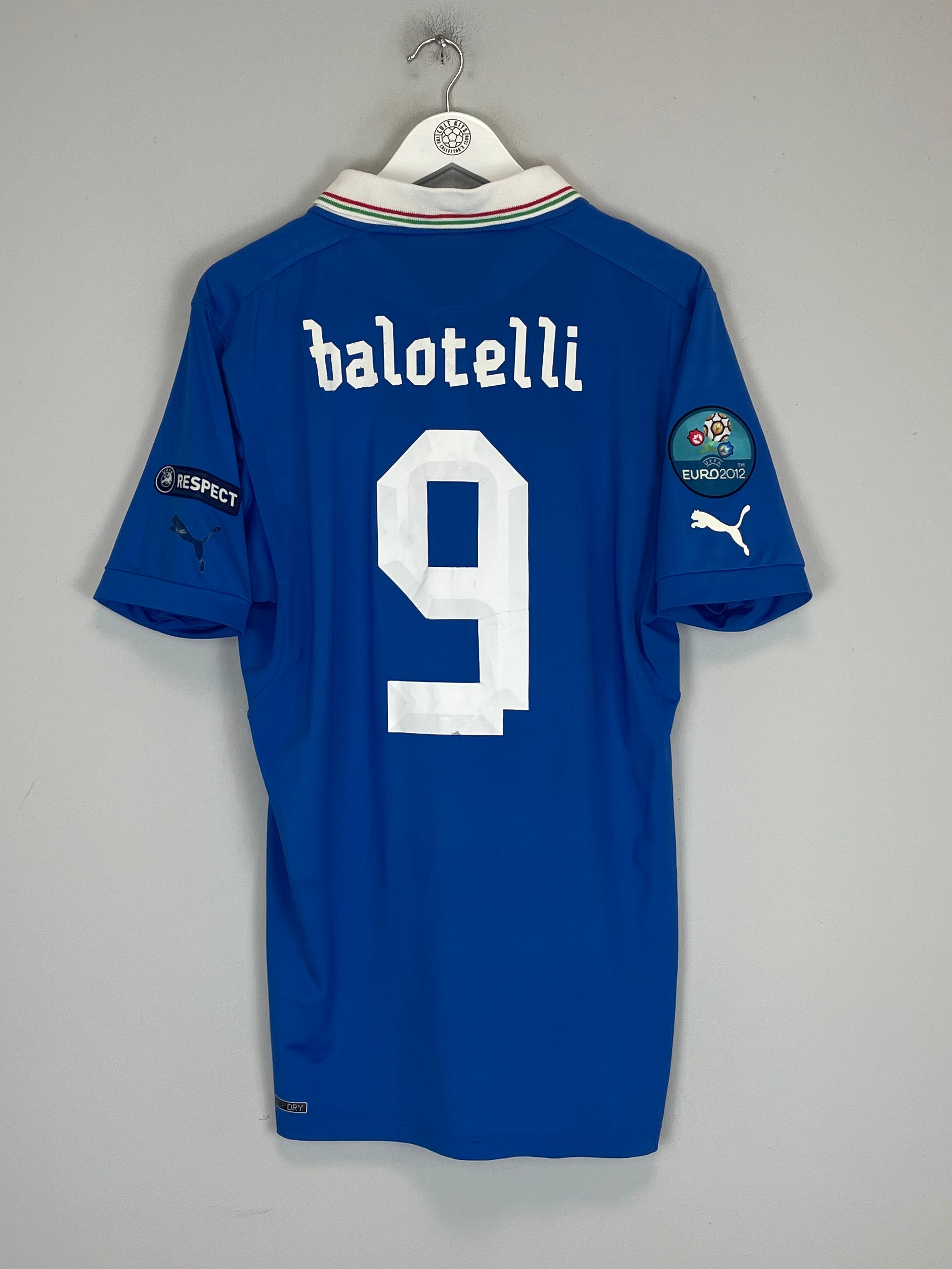 Shop 2012/13 ITALY BALOTELLI #9 HOME SHIRT (L) PUMA, classic football shirts, vintage football shirts & retro soccer jerseys at Cult Kits