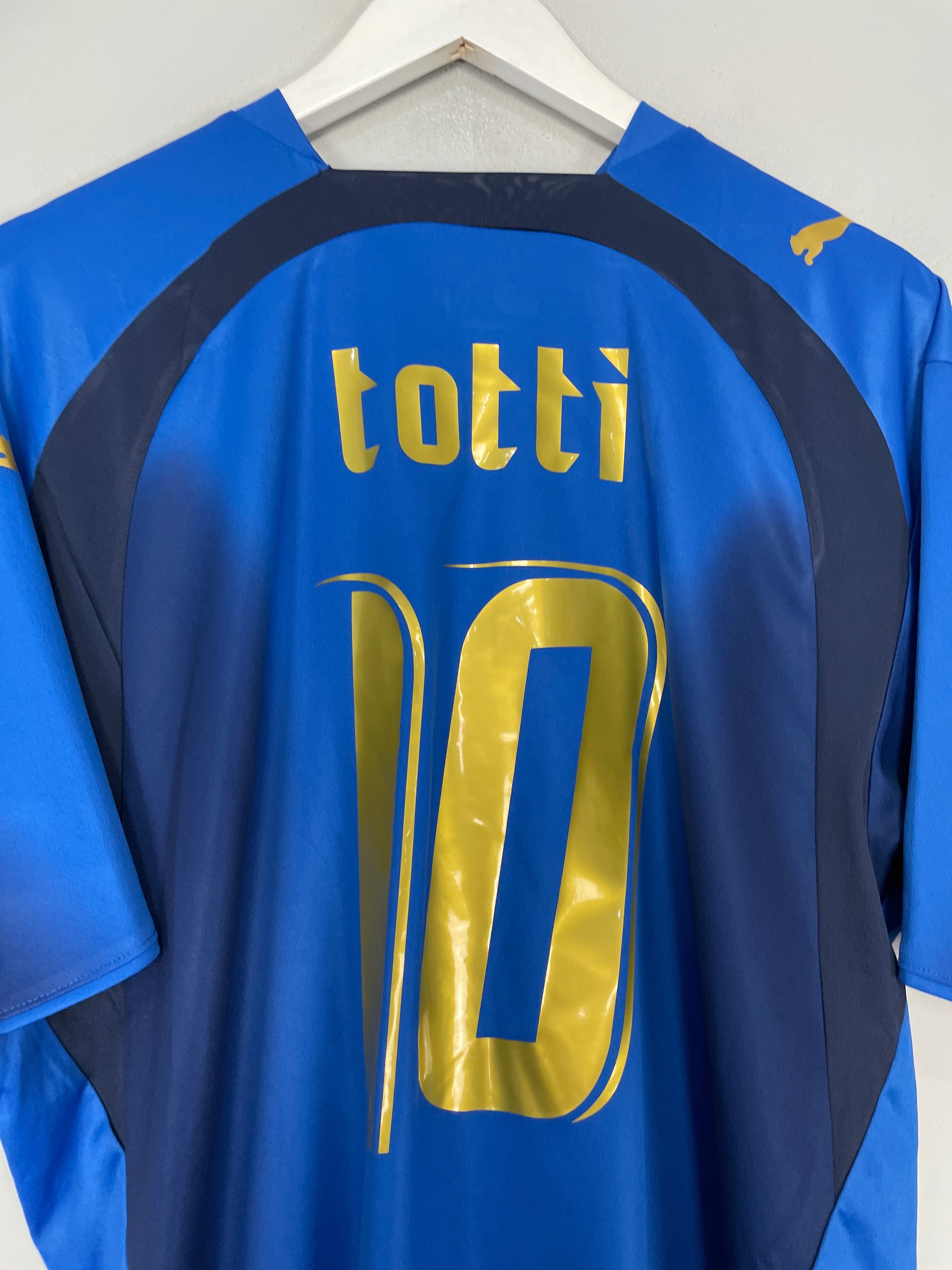 Shop 2006/07 ITALY TOTTI #10 HOME SHIRT (XL) PUMA, classic football shirts, vintage football shirts & retro soccer jerseys at Cult Kits