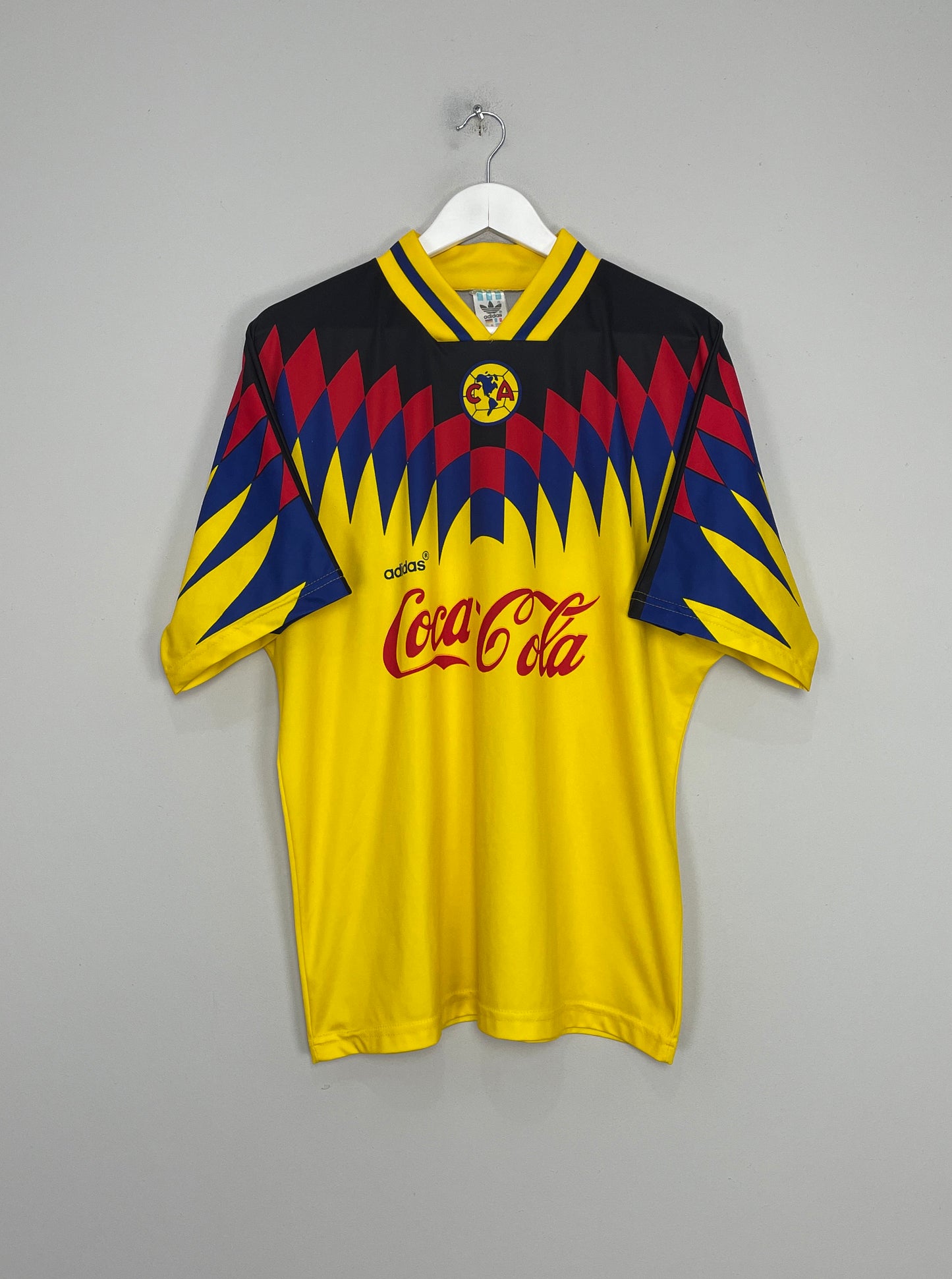 Image of the Club America shirt from the 1994/96 season