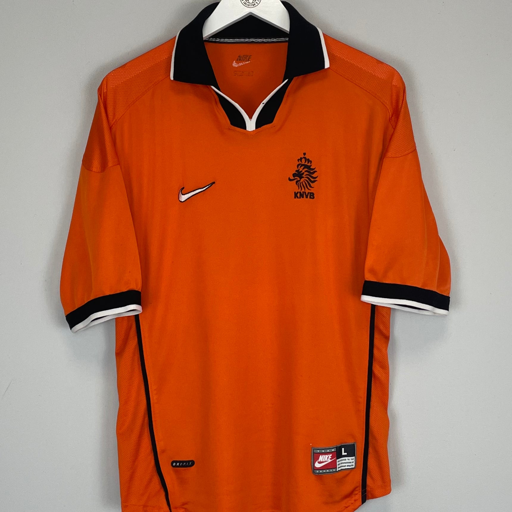 Shop 1998/00 NETHERLANDS HOME SHIRT (L) NIKE, classic football shirts, vintage football shirts & retro soccer jerseys at Cult Kits