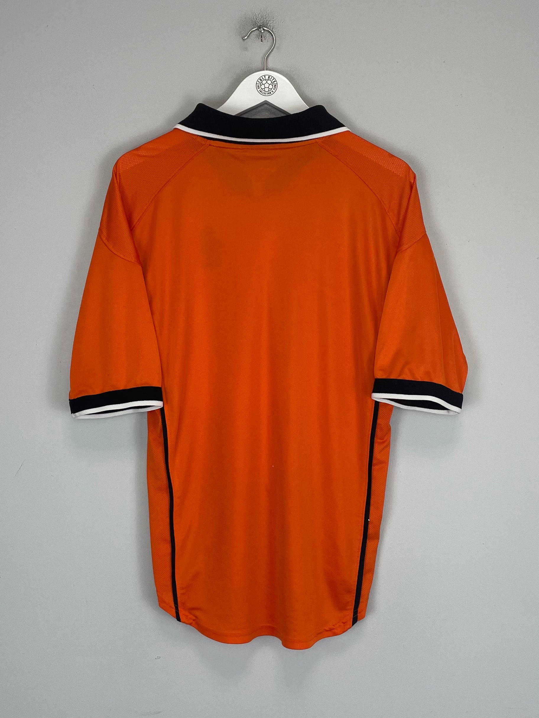 Shop 1998/00 NETHERLANDS HOME SHIRT (L) NIKE, classic football shirts, vintage football shirts & retro soccer jerseys at Cult Kits