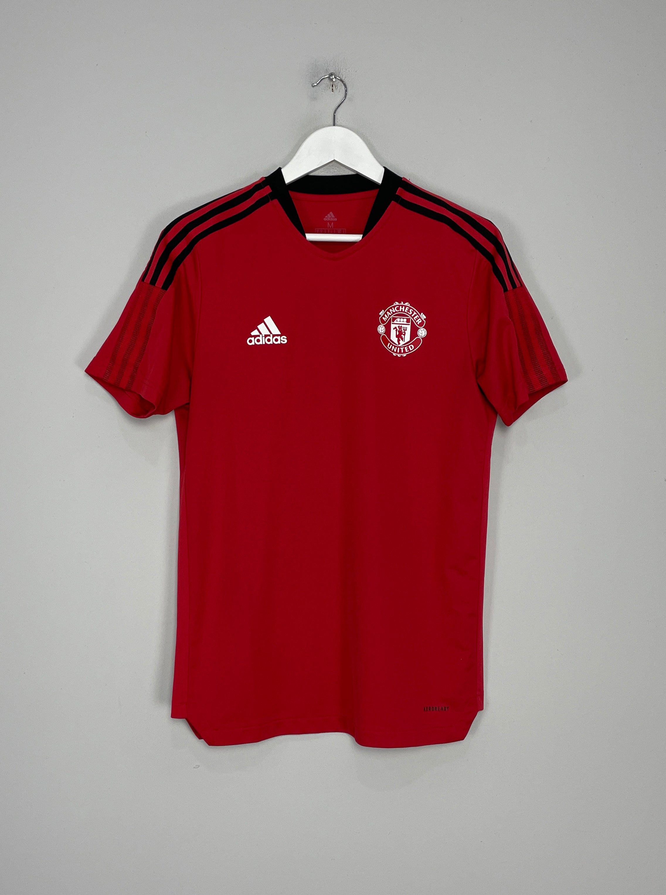 Shop 2022/23 MANCHESTER UNITED TRAINING SHIRT (M) ADIDAS, classic football shirts, vintage football shirts & retro soccer jerseys at Cult Kits