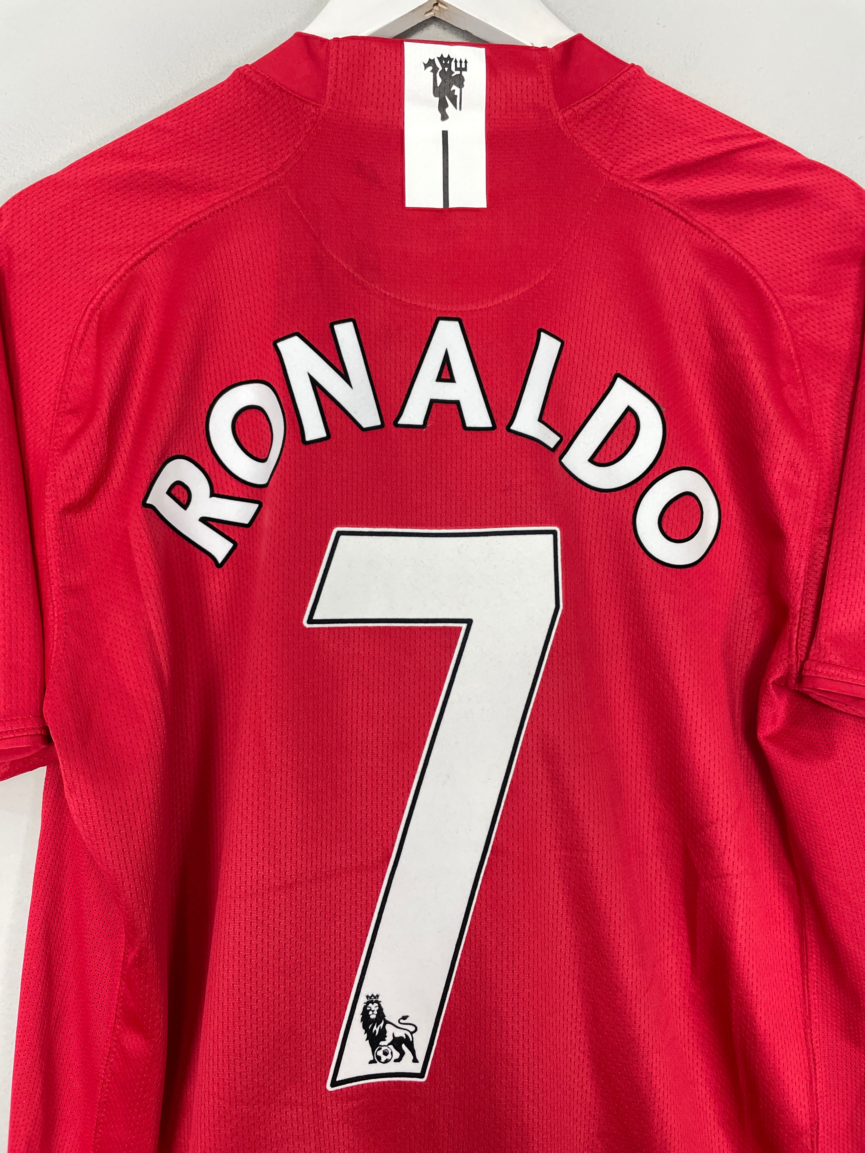 Shop 2007/09 MANCHESTER UNITED RONALDO #7 HOME SHIRT (L) NIKE, classic football shirts, vintage football shirts & retro soccer jerseys at Cult Kits