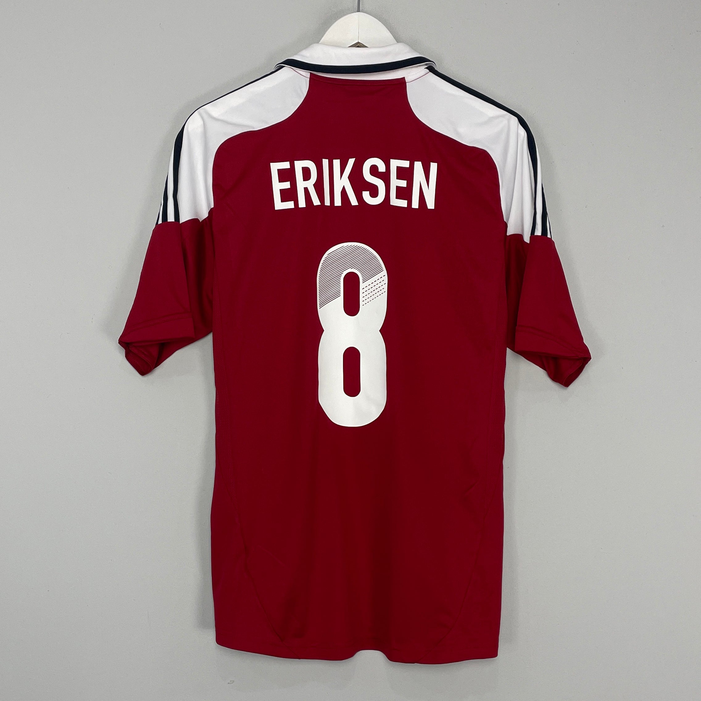 Shop 2012/13 DENMARK ERIKSEN #8 HOME SHIRT (M) ADIDAS, classic football shirts, vintage football shirts & retro soccer jerseys at Cult Kits