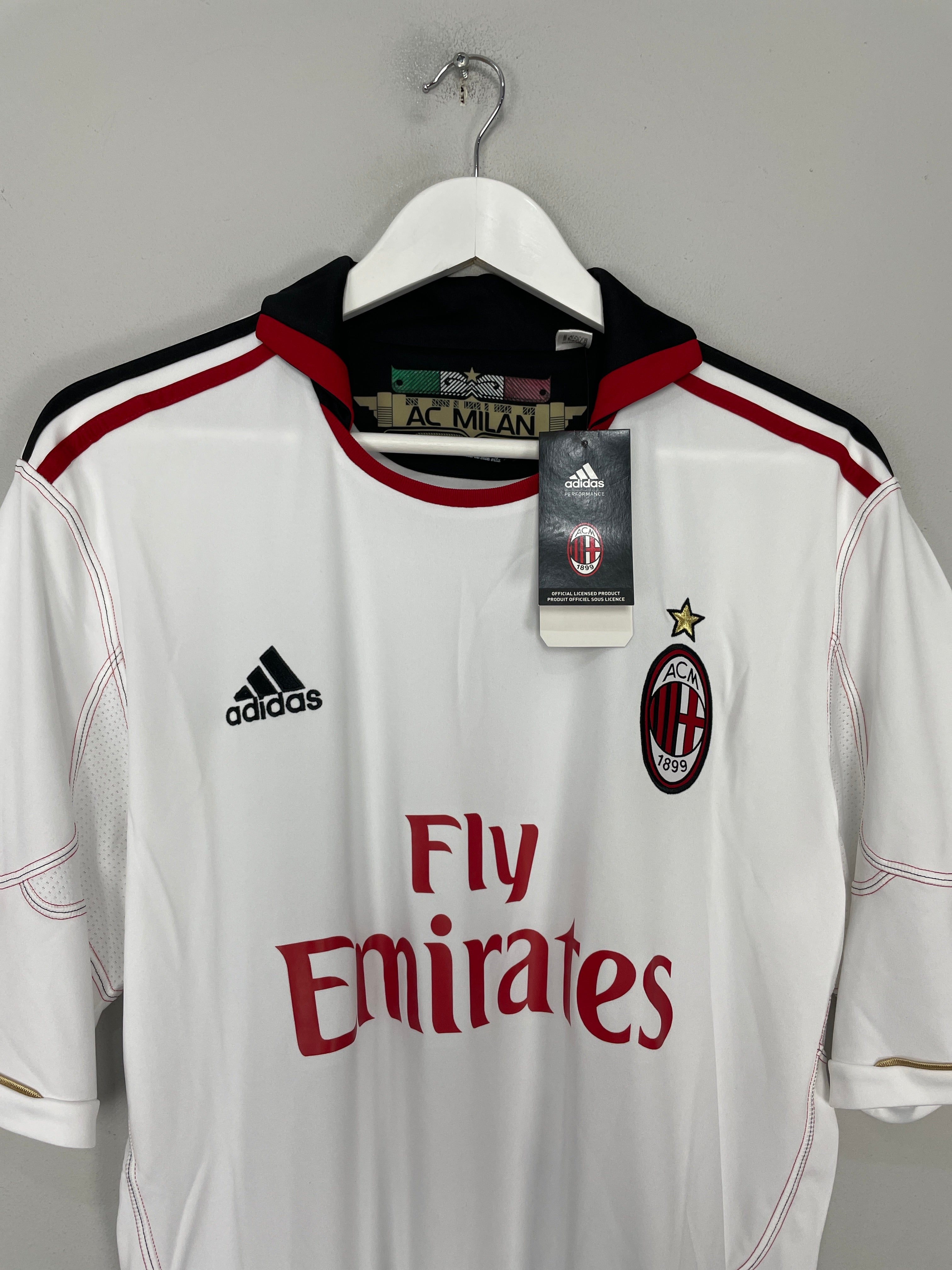 Shop 2010/11 AC MILAN RONALDINHO #80 *BNWT* AWAY SHIRT (L) ADIDAS, classic football shirts, vintage football shirts & retro soccer jerseys at Cult Kits