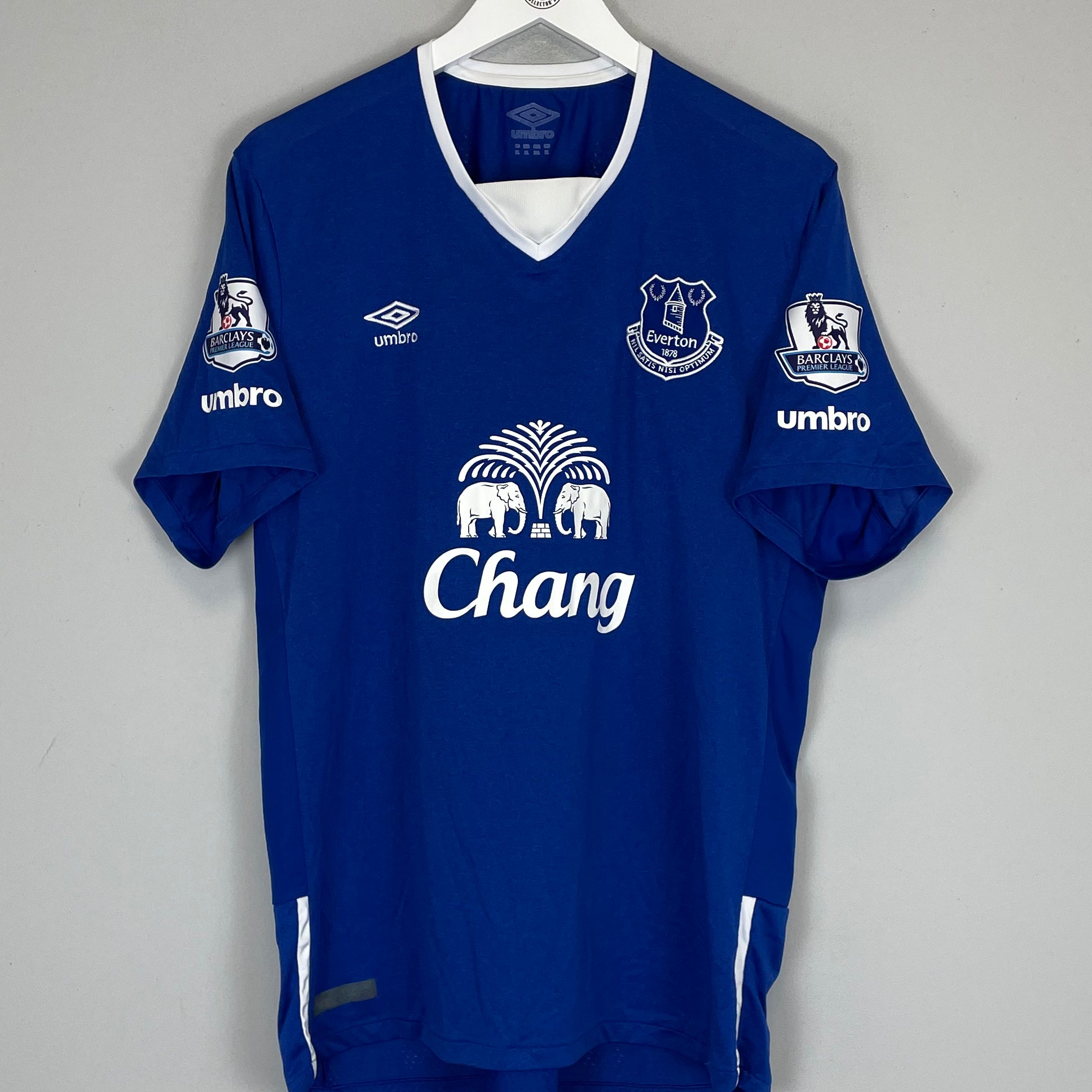 Shop 2015/16 EVERTON HOME SHIRT (XL) UMBRO, classic football shirts, vintage football shirts & retro soccer jerseys at Cult Kits