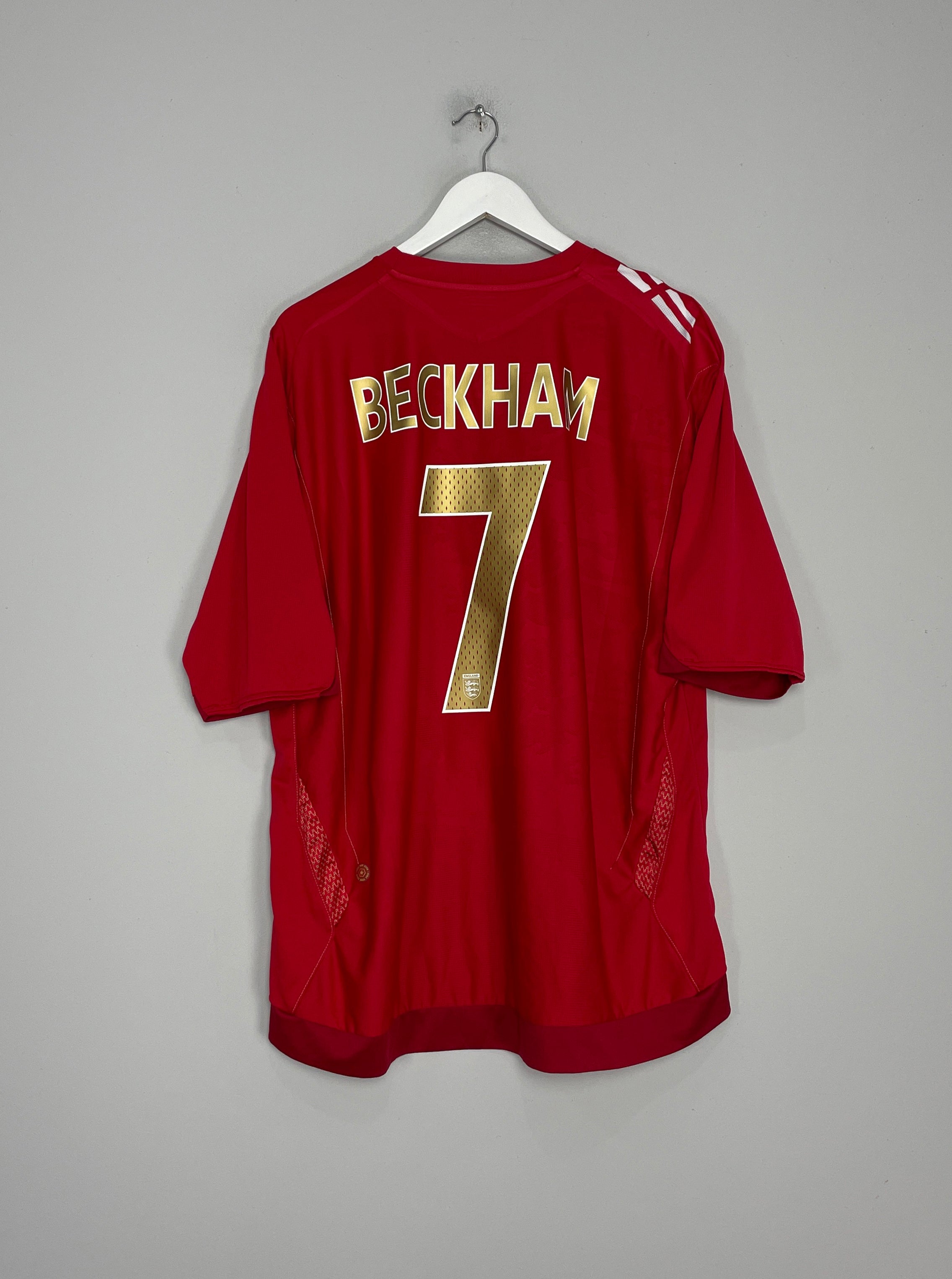 Shop 2006/08 ENGLAND BECKHAM #7 AWAY SHIRT (XXXL) UMBRO, classic football shirts, vintage football shirts & retro soccer jerseys at Cult Kits