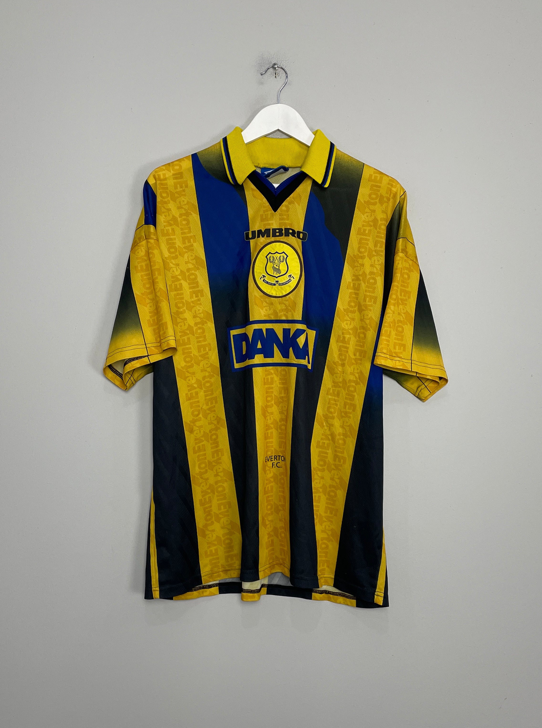 Shop 1996/98 EVERTON AWAY SHIRT (XL) UMBRO, classic football shirts, vintage football shirts & retro soccer jerseys at Cult Kits