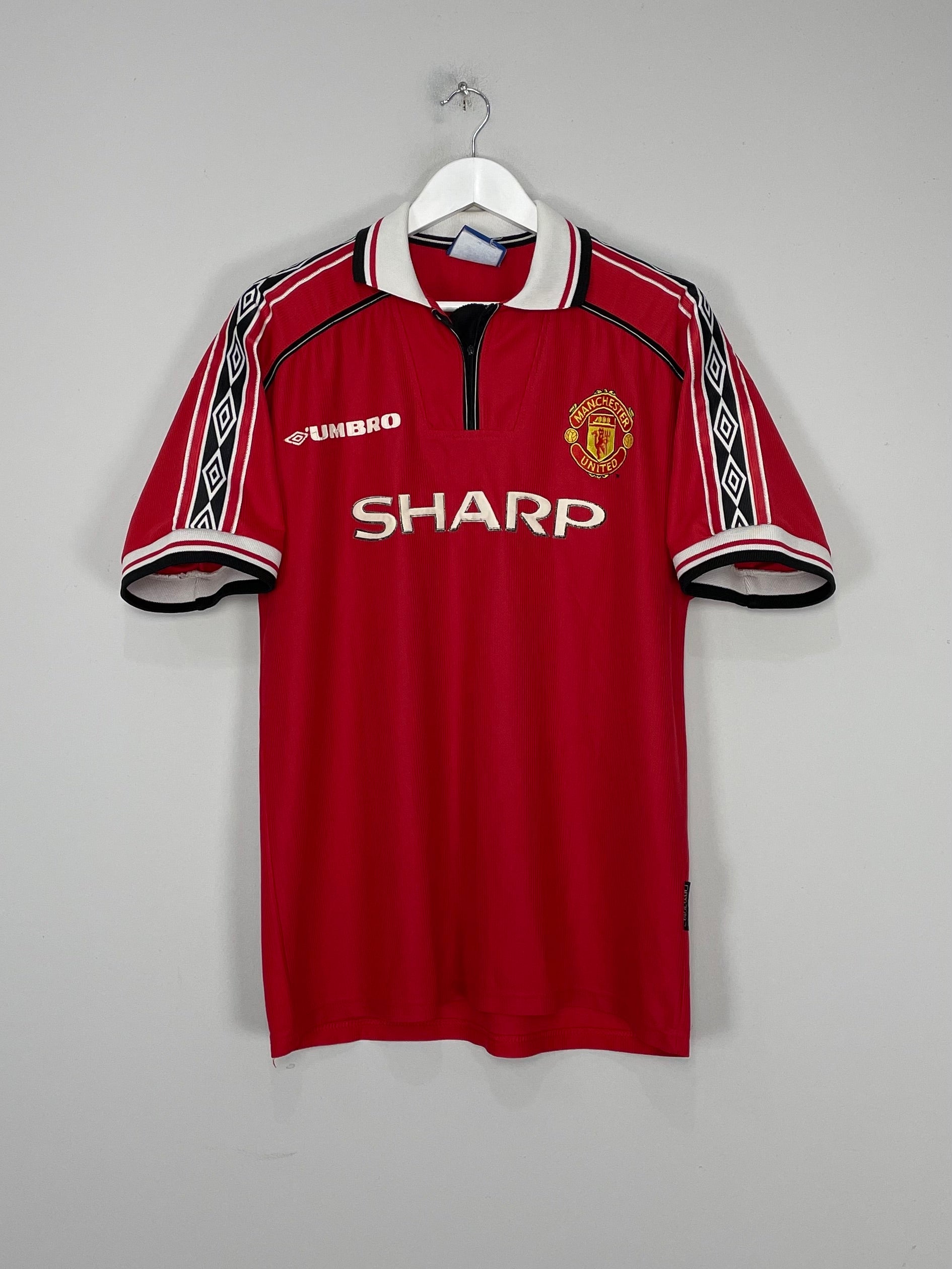 Shop 1998/00 MANCHESTER UNITED HOME SHIRT (L) UMBRO, classic football shirts, vintage football shirts & retro soccer jerseys at Cult Kits