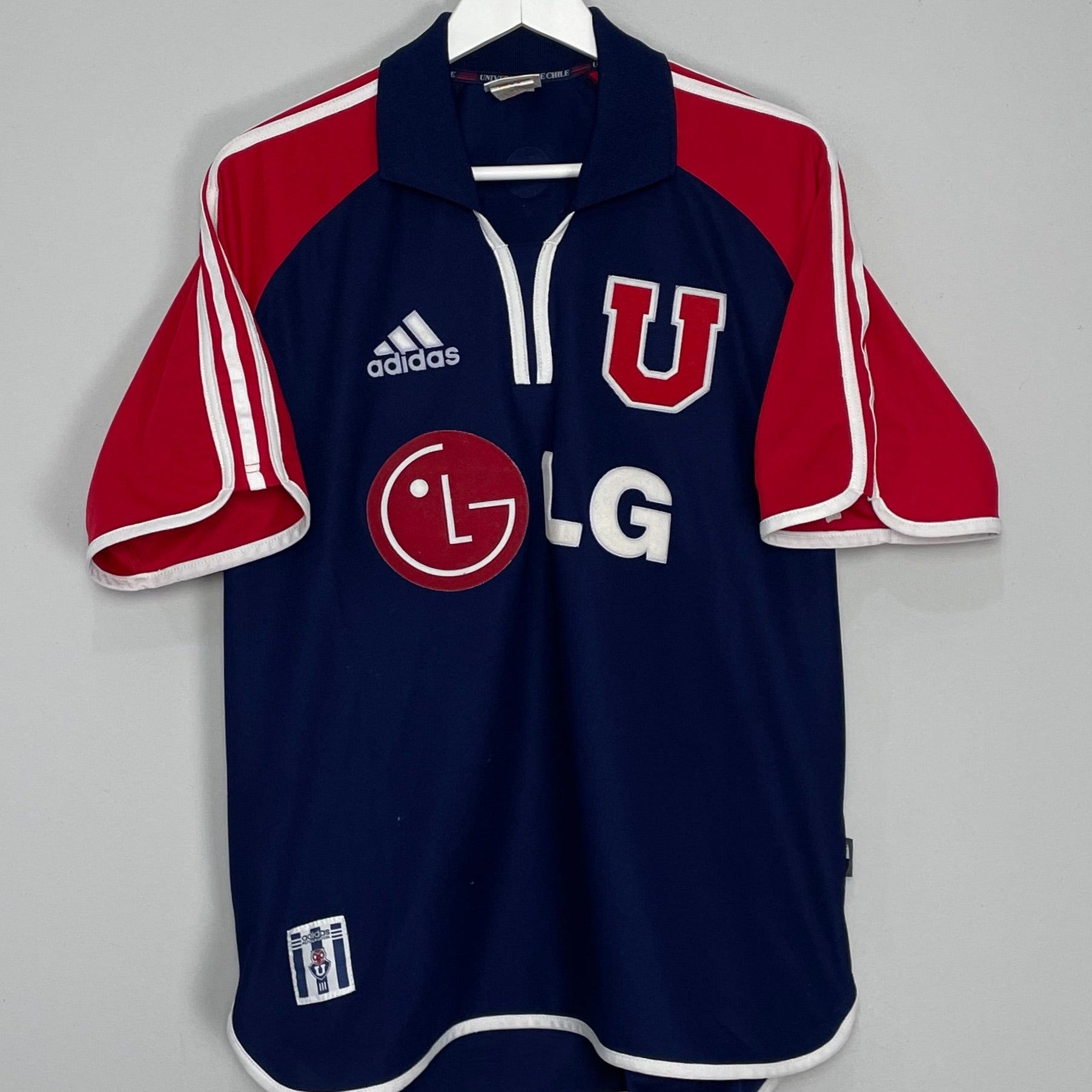 Shop 2001/02 UNIVERSIDAD DE CHILE HOME SHIRT (L) ADIDAS, classic football shirts, vintage football shirts & retro soccer jerseys at Cult Kits