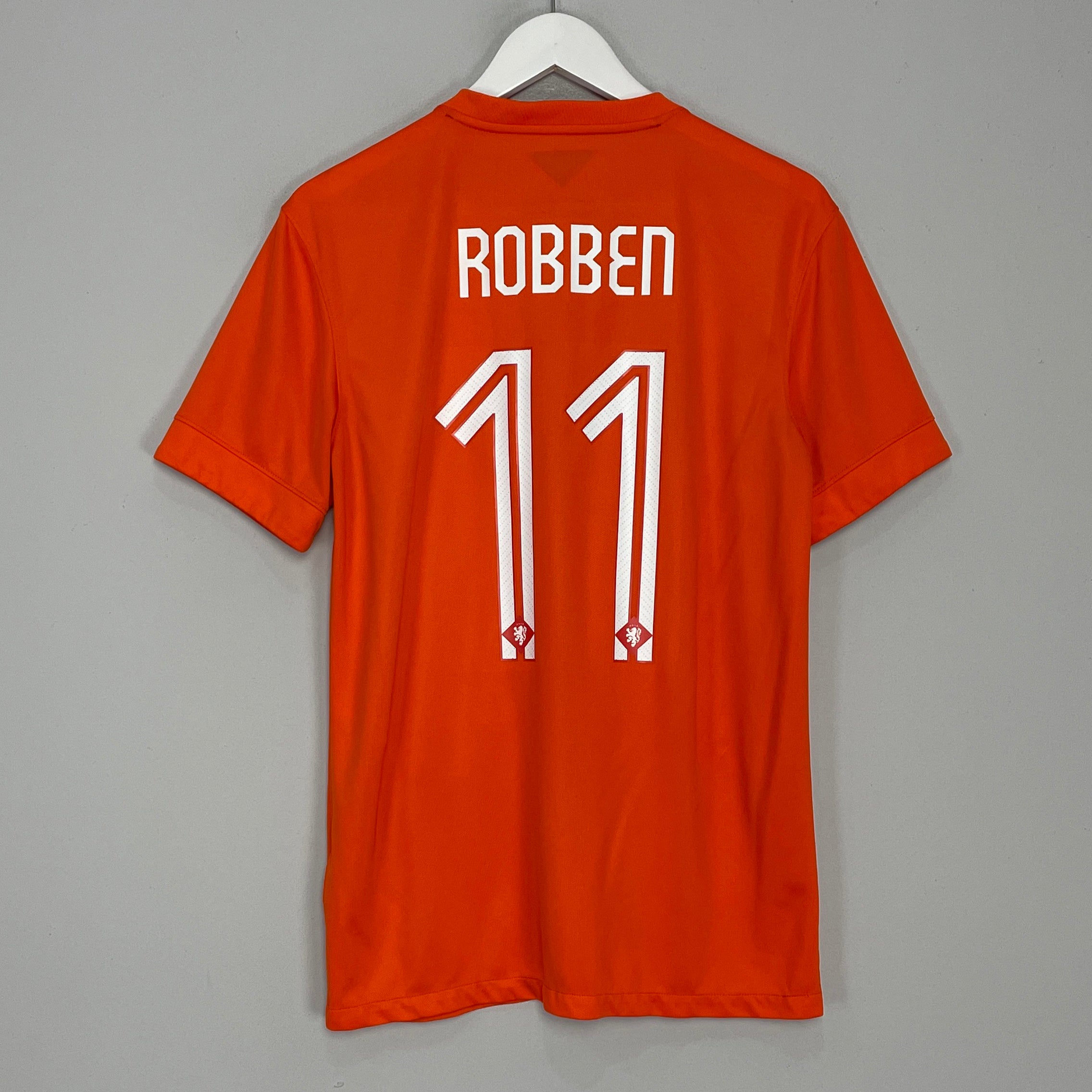 Shop 2014/15 NETHERLANDS ROBBEN #11 HOME SHIRT (M) NIKE, classic football shirts, vintage football shirts & retro soccer jerseys at Cult Kits