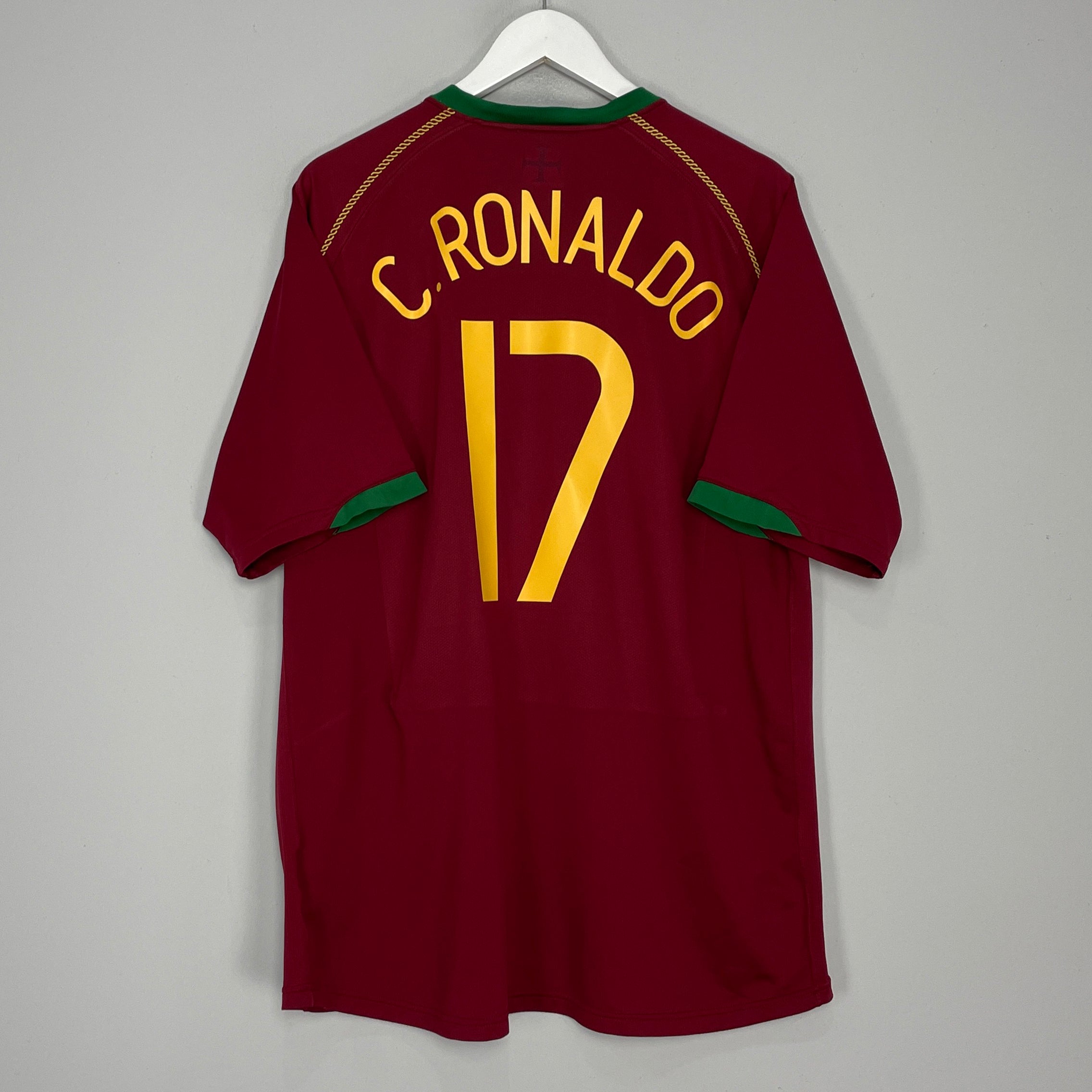 Shop 2006/08 PORTUGAL C.RONALDO #17 HOME SHIRT (XL) NIKE, classic football shirts, vintage football shirts & retro soccer jerseys at Cult Kits