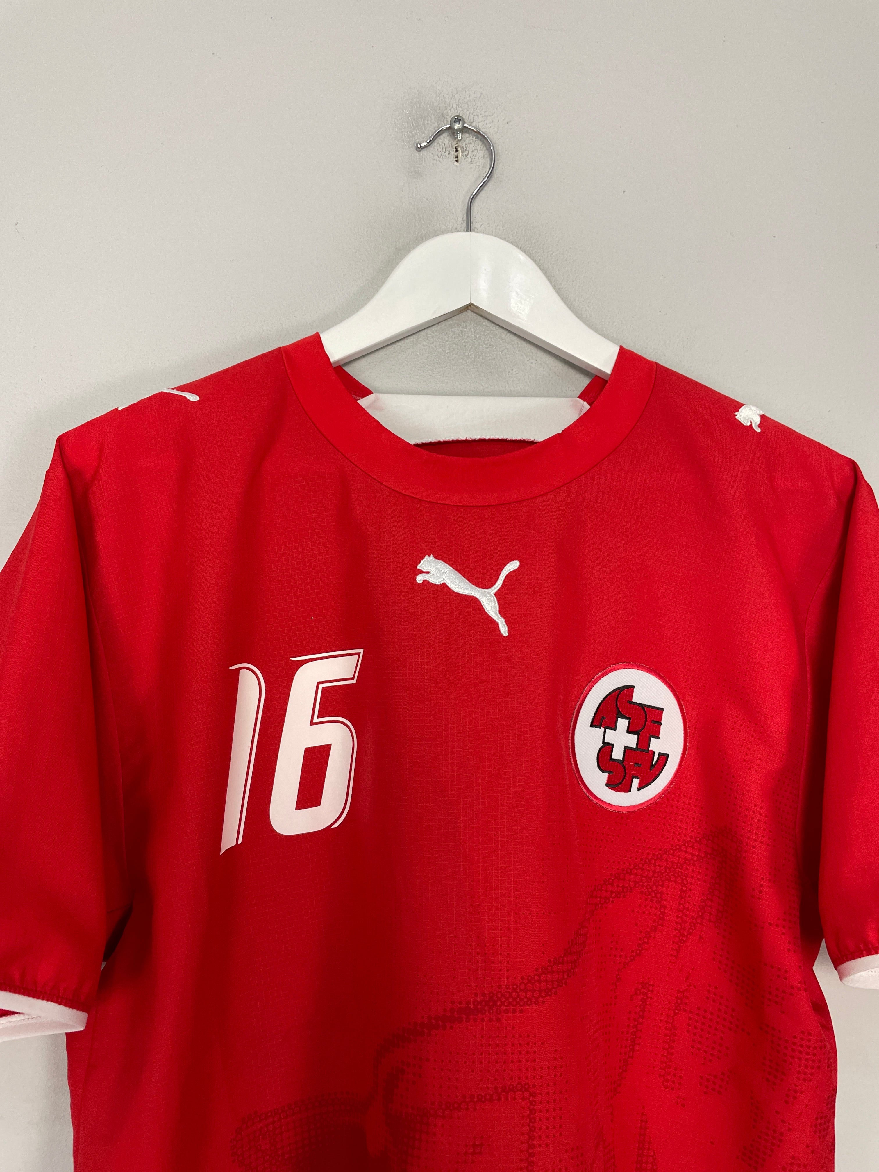 Shop 2006/08 SWITZERLAND BARNETTA #16 HOME SHIRT (M) PUMA, classic football shirts, vintage football shirts & retro soccer jerseys at Cult Kits